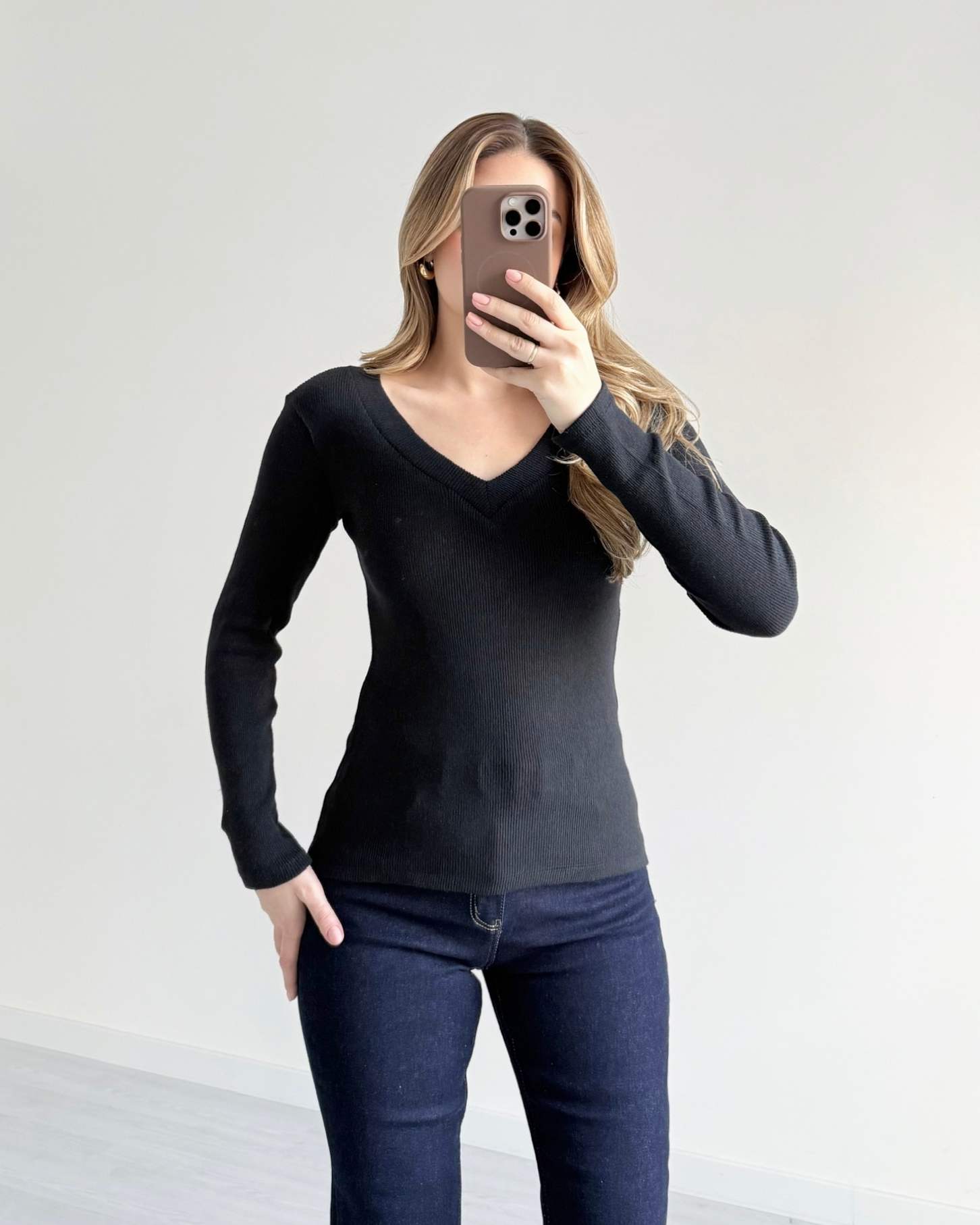 V Yaka Soft Dokulu Bluz