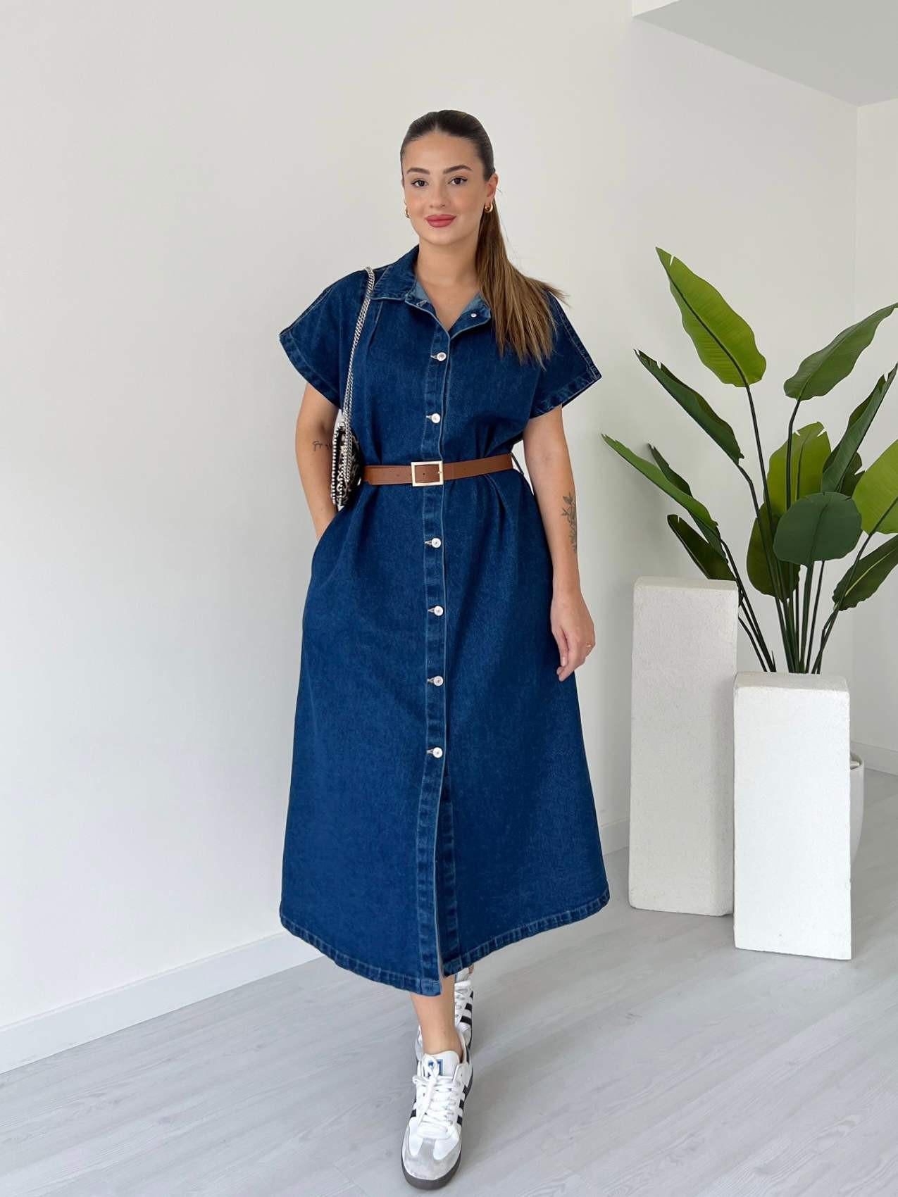 Düşük Kol Kemerli Denim Elbise - Koyu Mavi