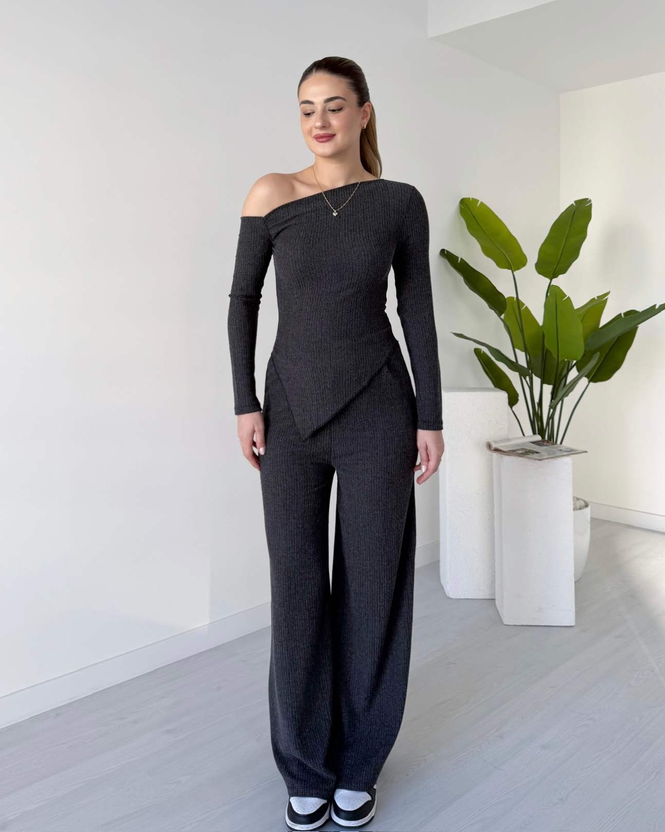 Omuz Detaylı Asimetrik İkili Takım