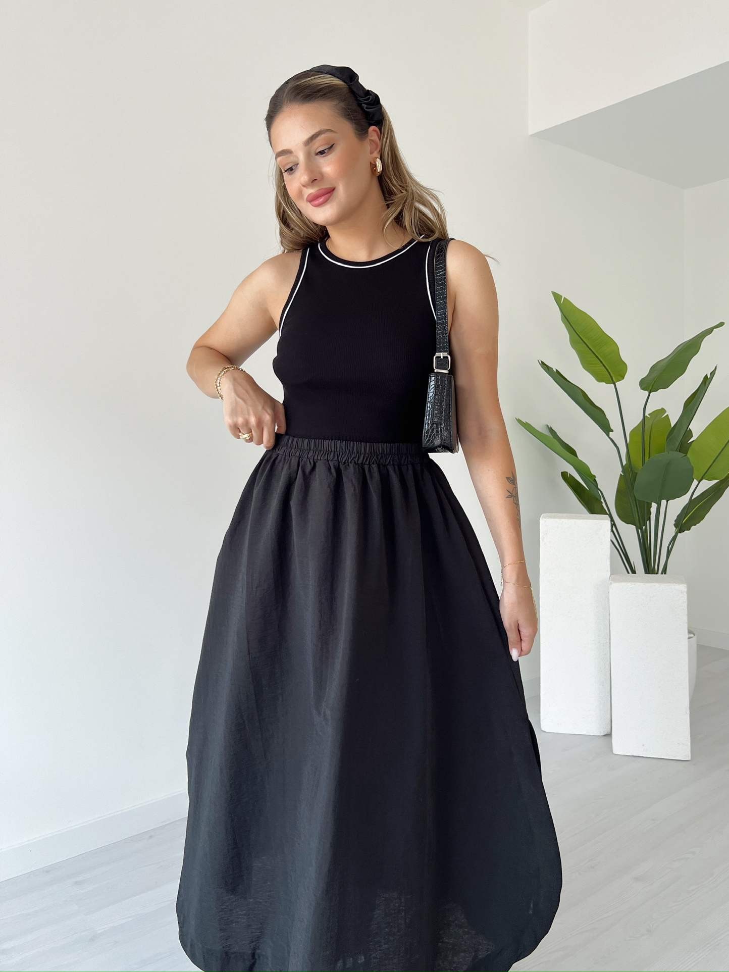 Halter Yaka Biyeli Eteği Poplin Elbise