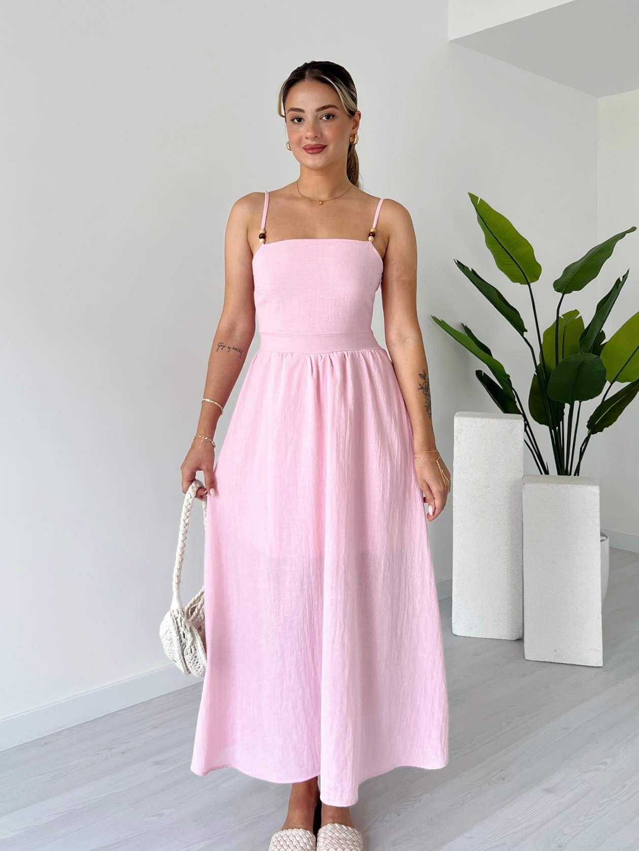 Askısı Boncuk Detaylı Astarlı Midi Elbise - Pembe