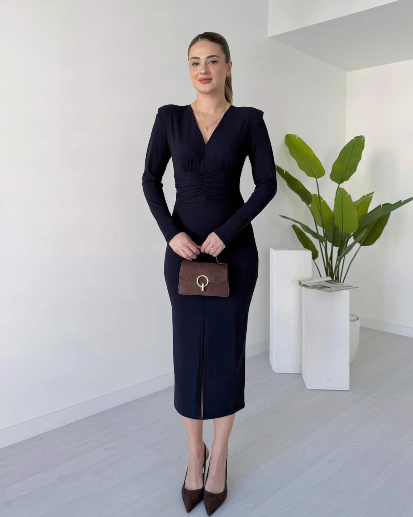 Korsaj Detay Önden Yırtmaçlı Elbise