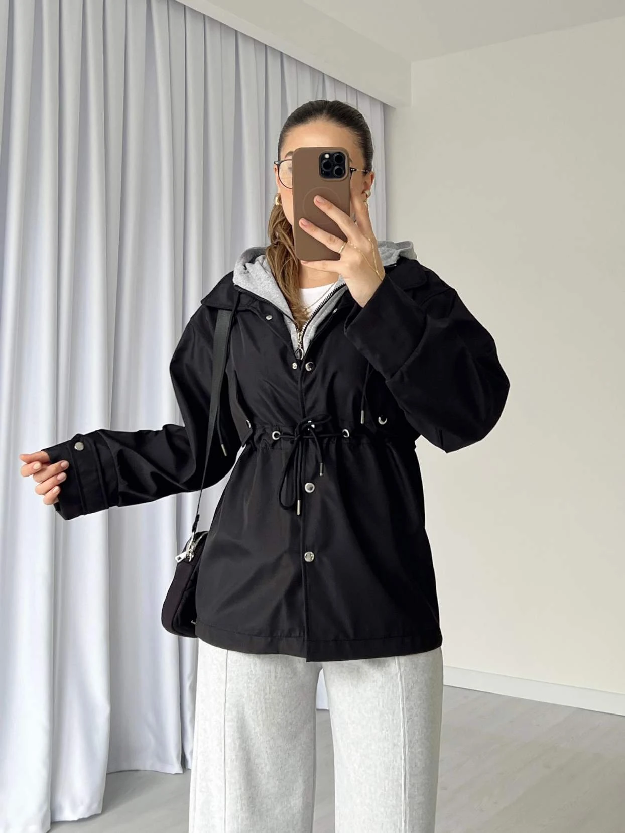 Kapüşon Detaylı Yağmurluk