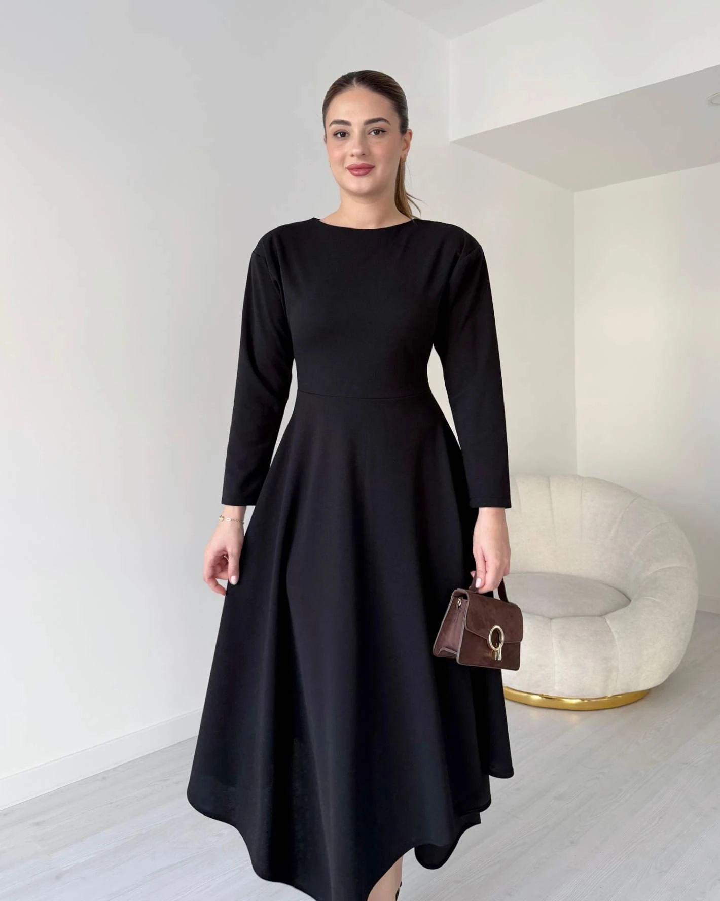 Eteği Asimetrik ROLLAND Elbise