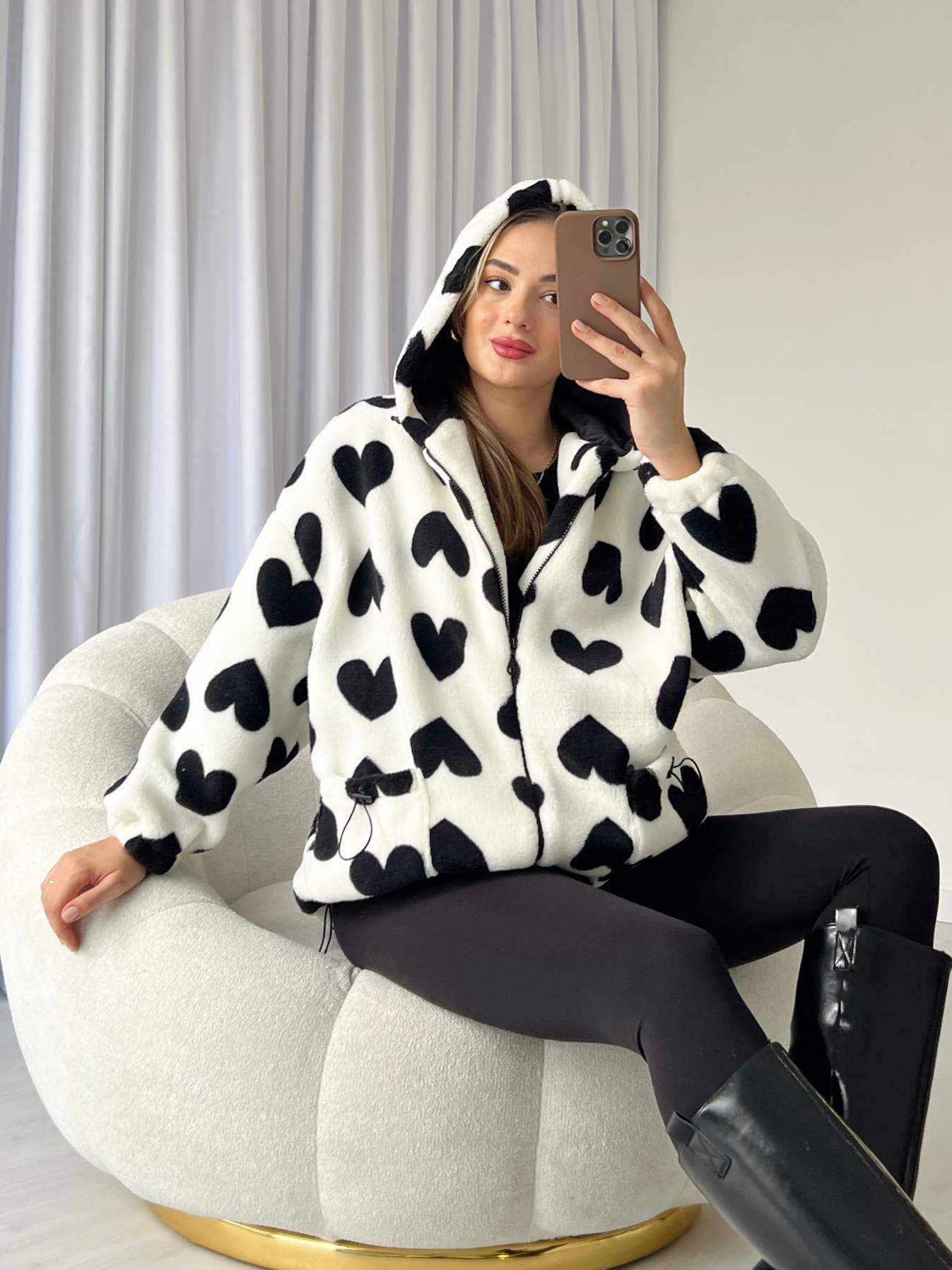 Kalp Desenli Astarlı Peluş Mont