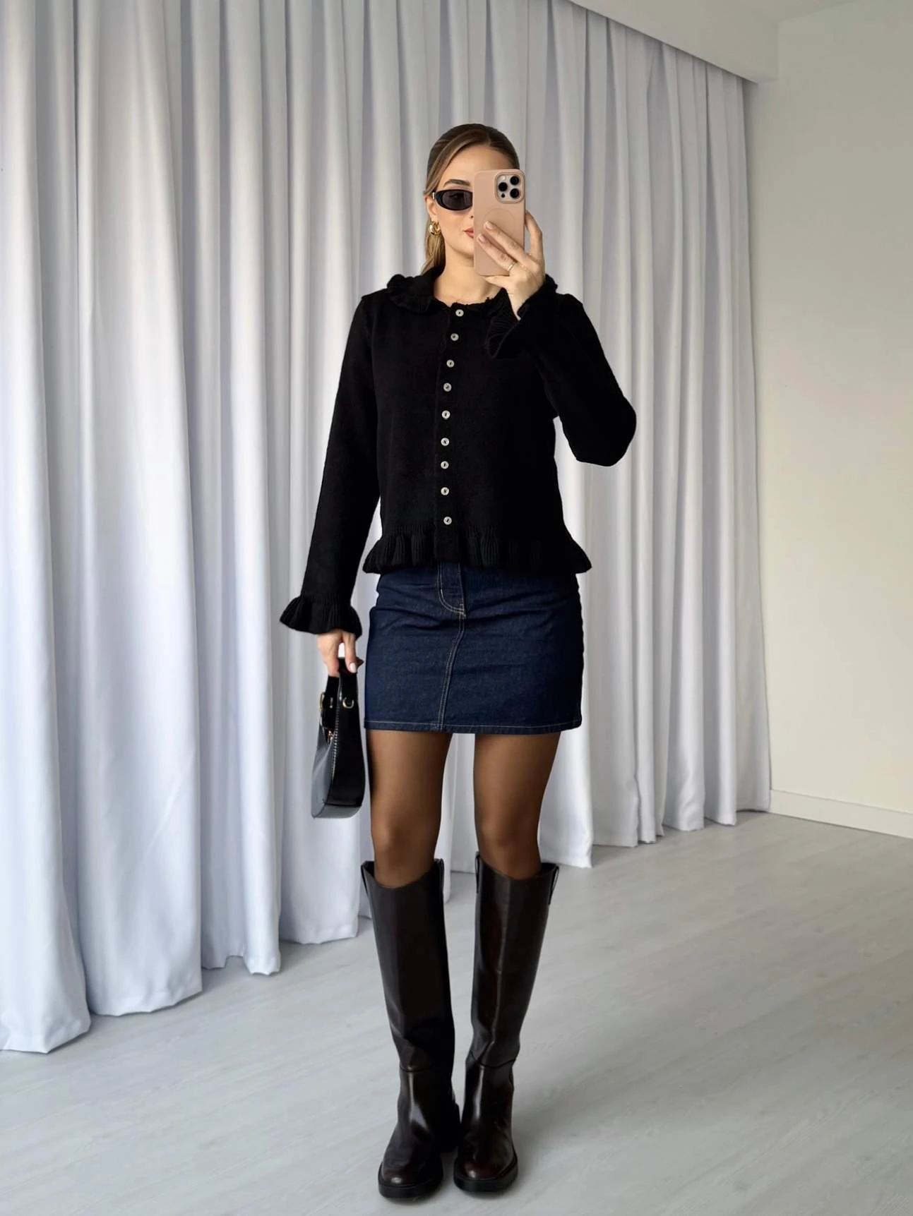 Fırfırlı Önü Düğmeli Kazak