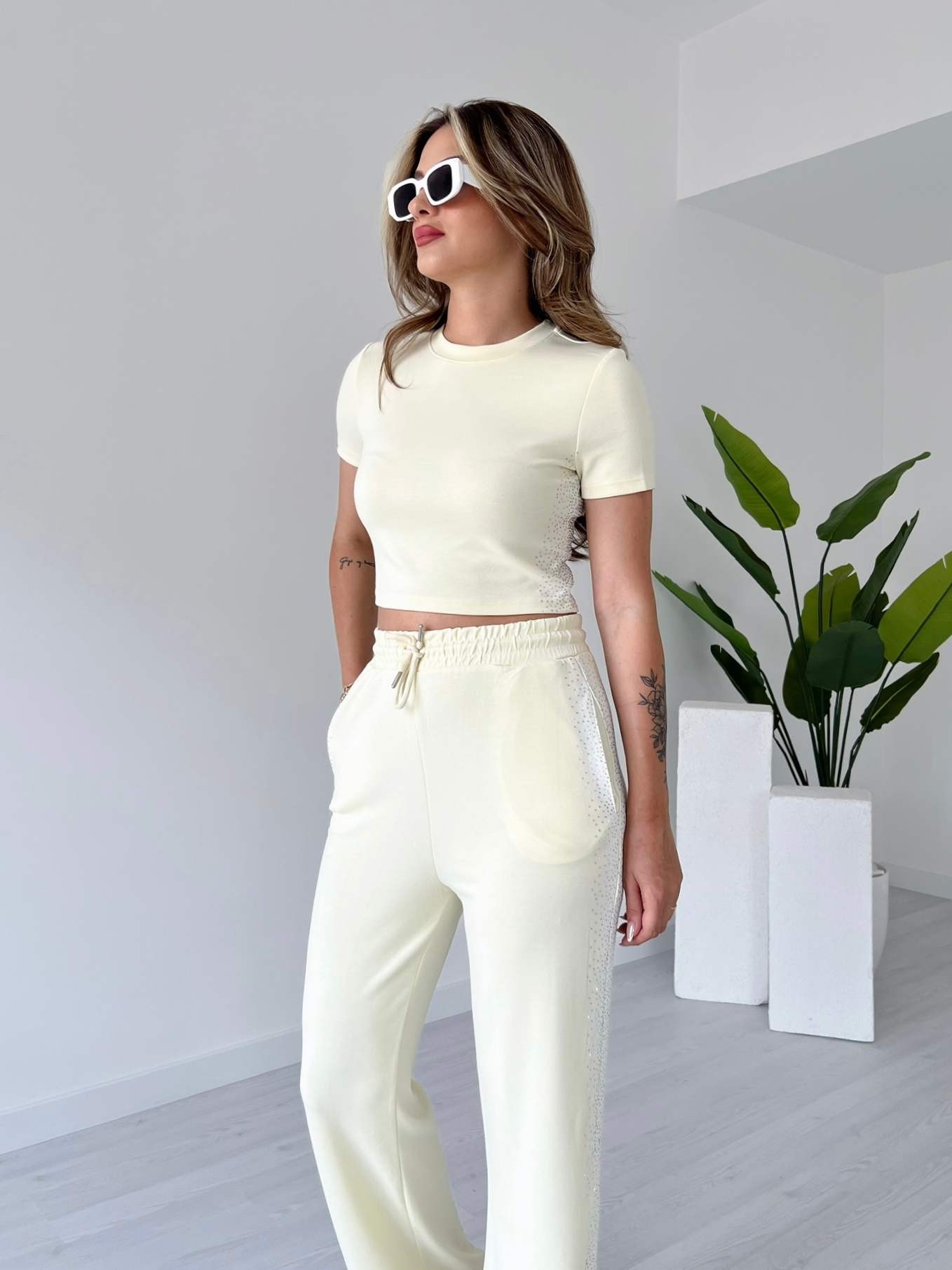 Modal Kumaş Taş Süslemeli Crop Takım - Sarı