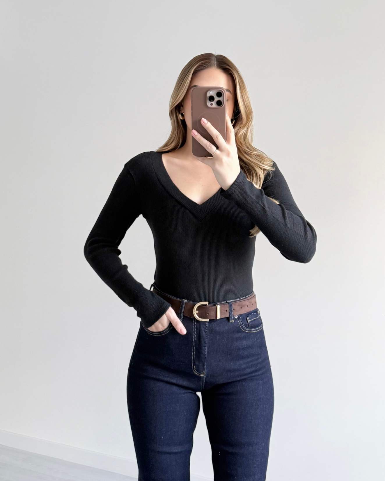 V Yaka Soft Dokulu Bluz