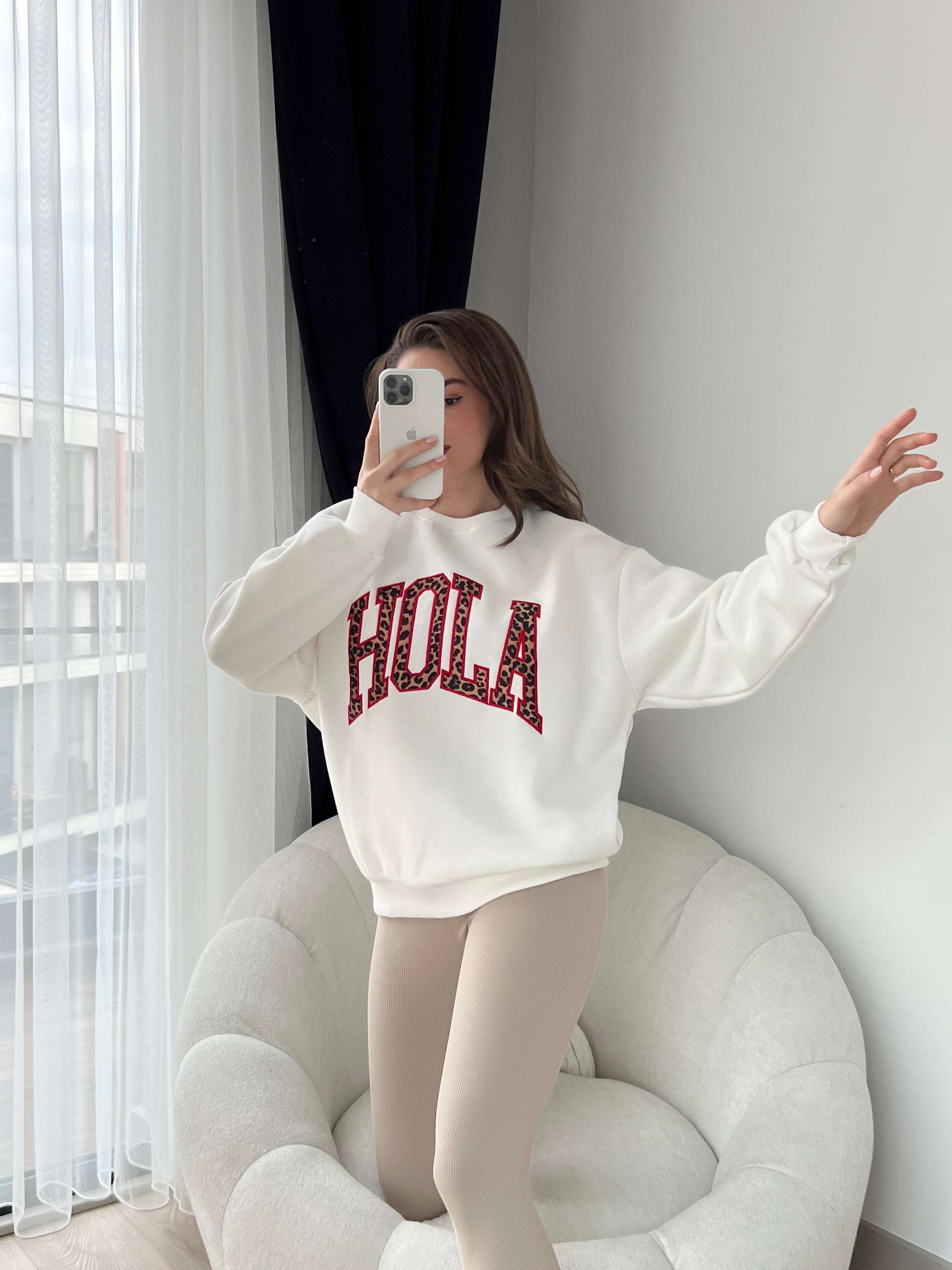 Üç İplik Şardonlu HOLA Sweatshirt