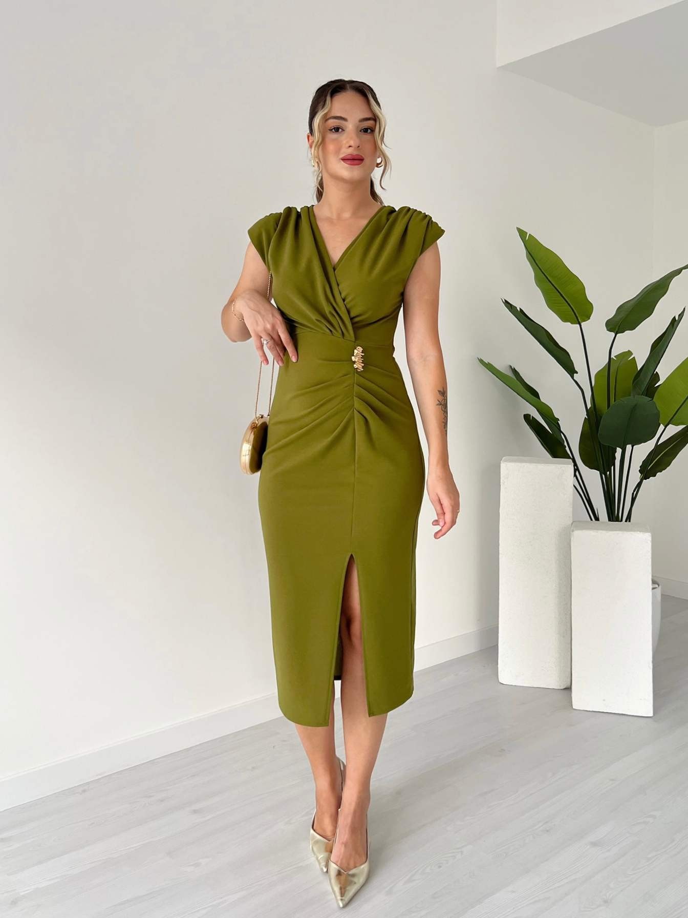 Broş Detaylı Kruvaze Yaka JERSEY Elbise - Olive Yeşil