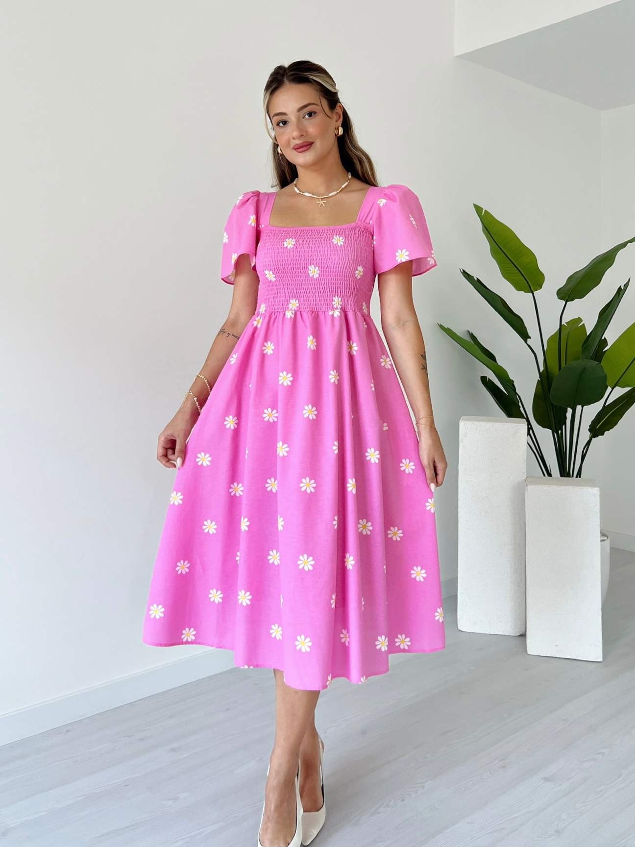 Papatya Desen Göğüs Gipeli Elbise - Pembe