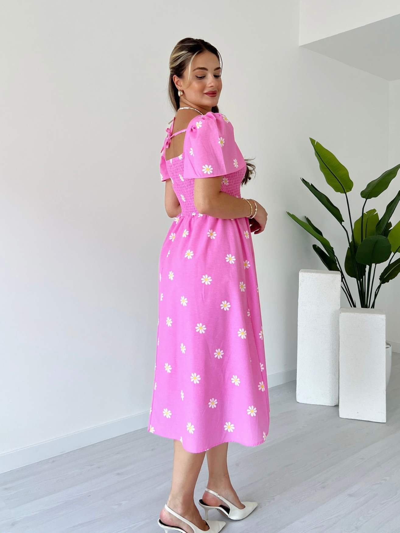 Papatya Desen Göğüs Gipeli Elbise - Pembe