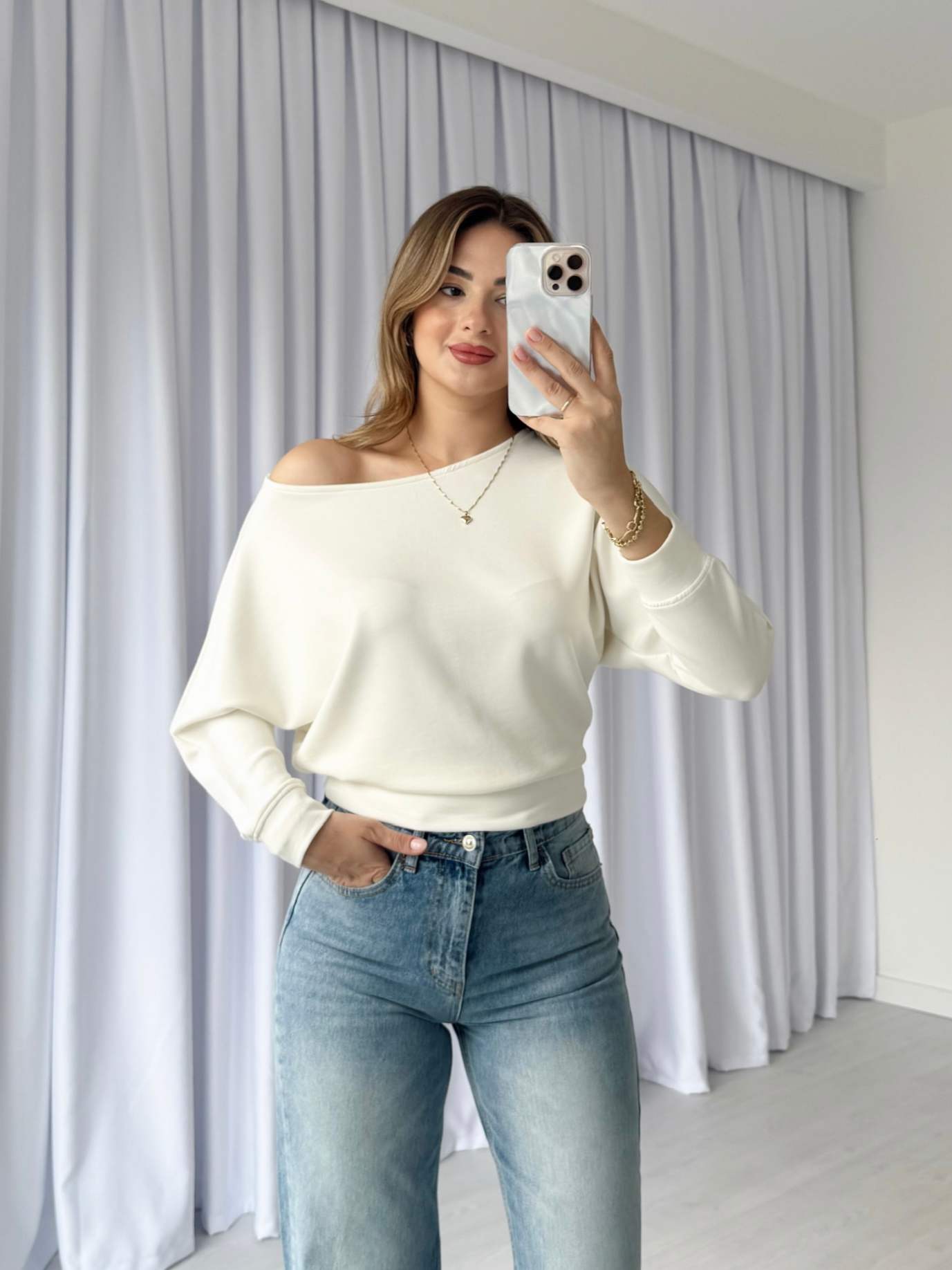 Kayık Yaka Modal Bluz - Beyaz