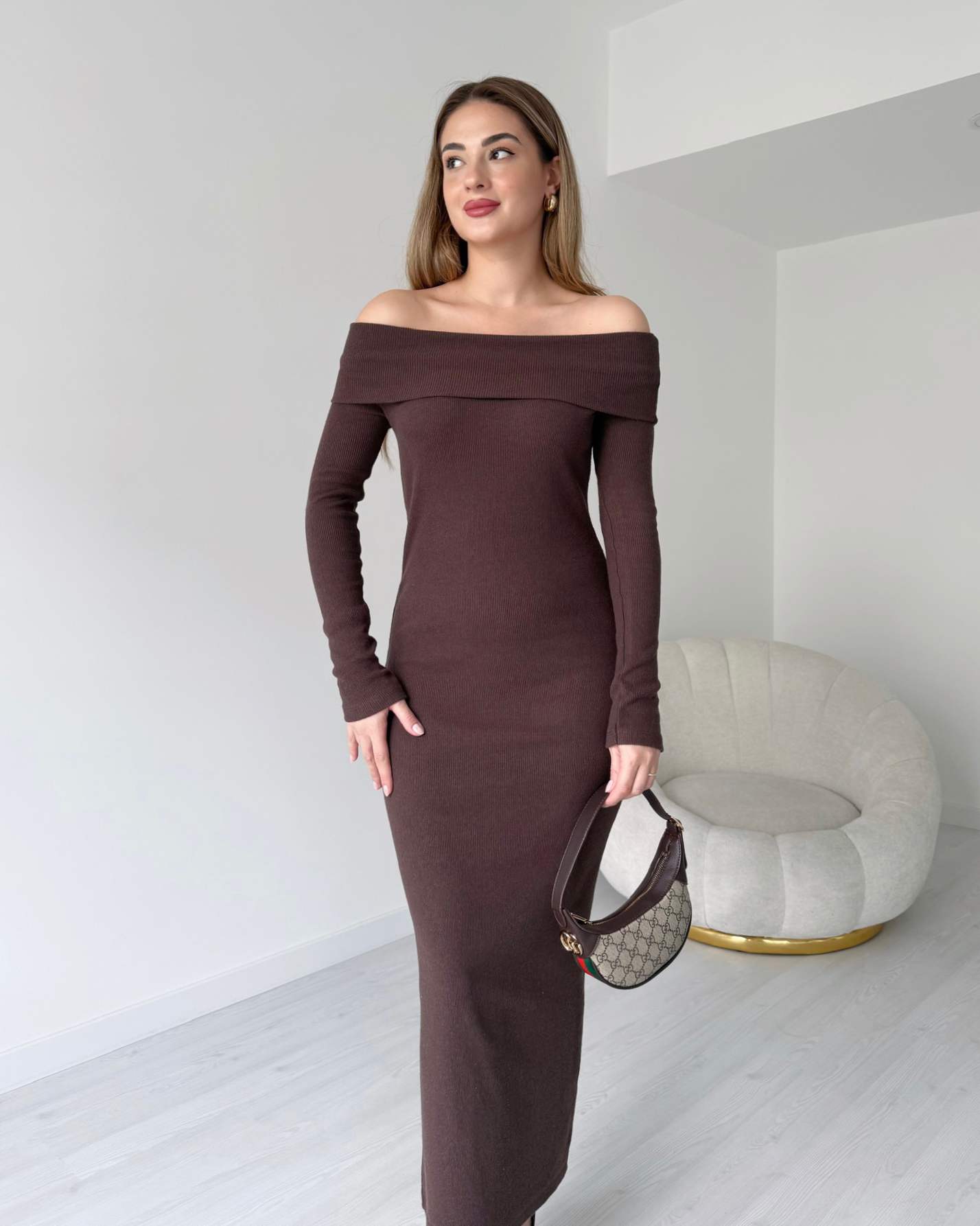 Madonna Yaka Şardonlu Yumoş Elbise - Kahve