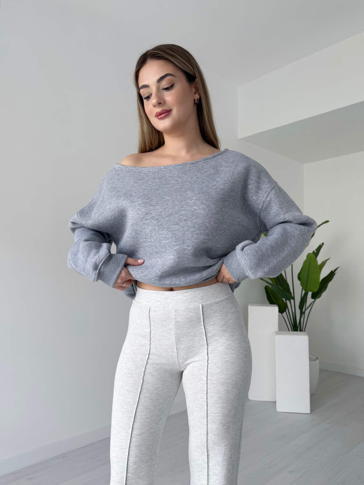 Kayık Yaka Sweatshirt