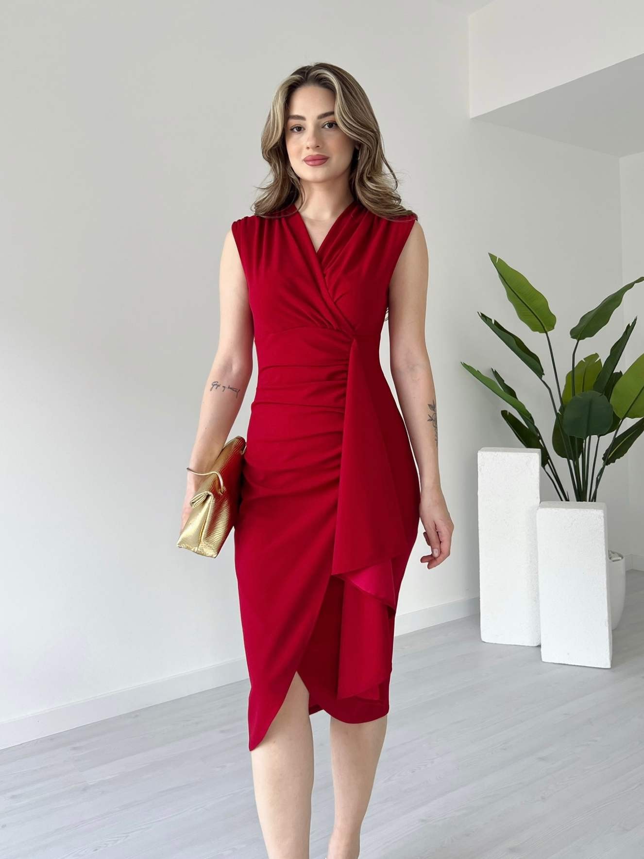 Drape Detaylı Midi Boy Elbise