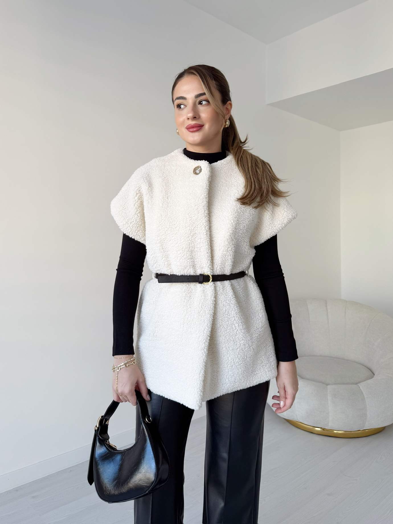 Kemerli Peluş Yelek