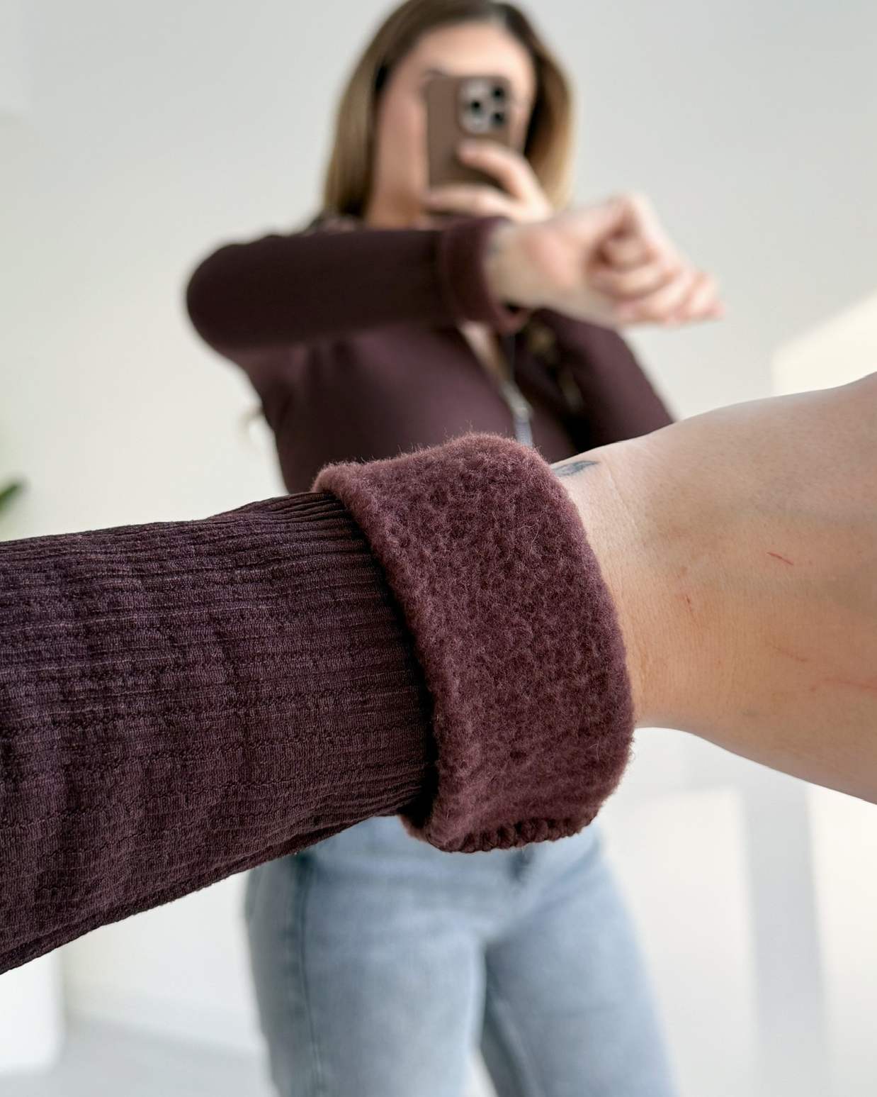 Yaka Peluşlu Fermuarlı Body