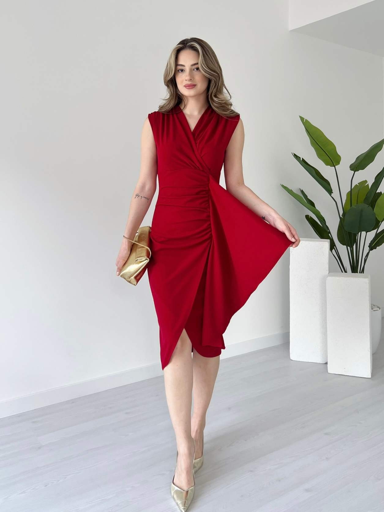 Drape Detaylı Midi Boy Elbise
