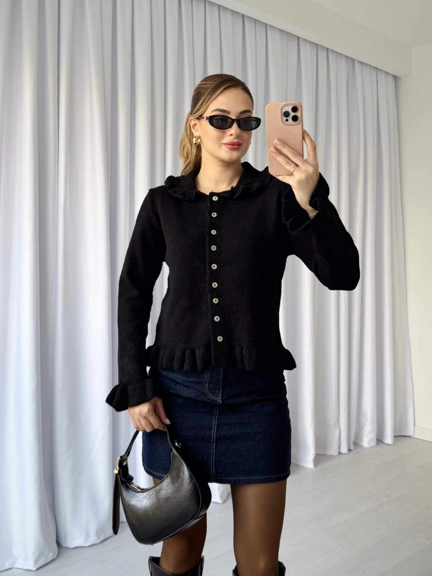 Fırfırlı Önü Düğmeli Kazak - Siyah