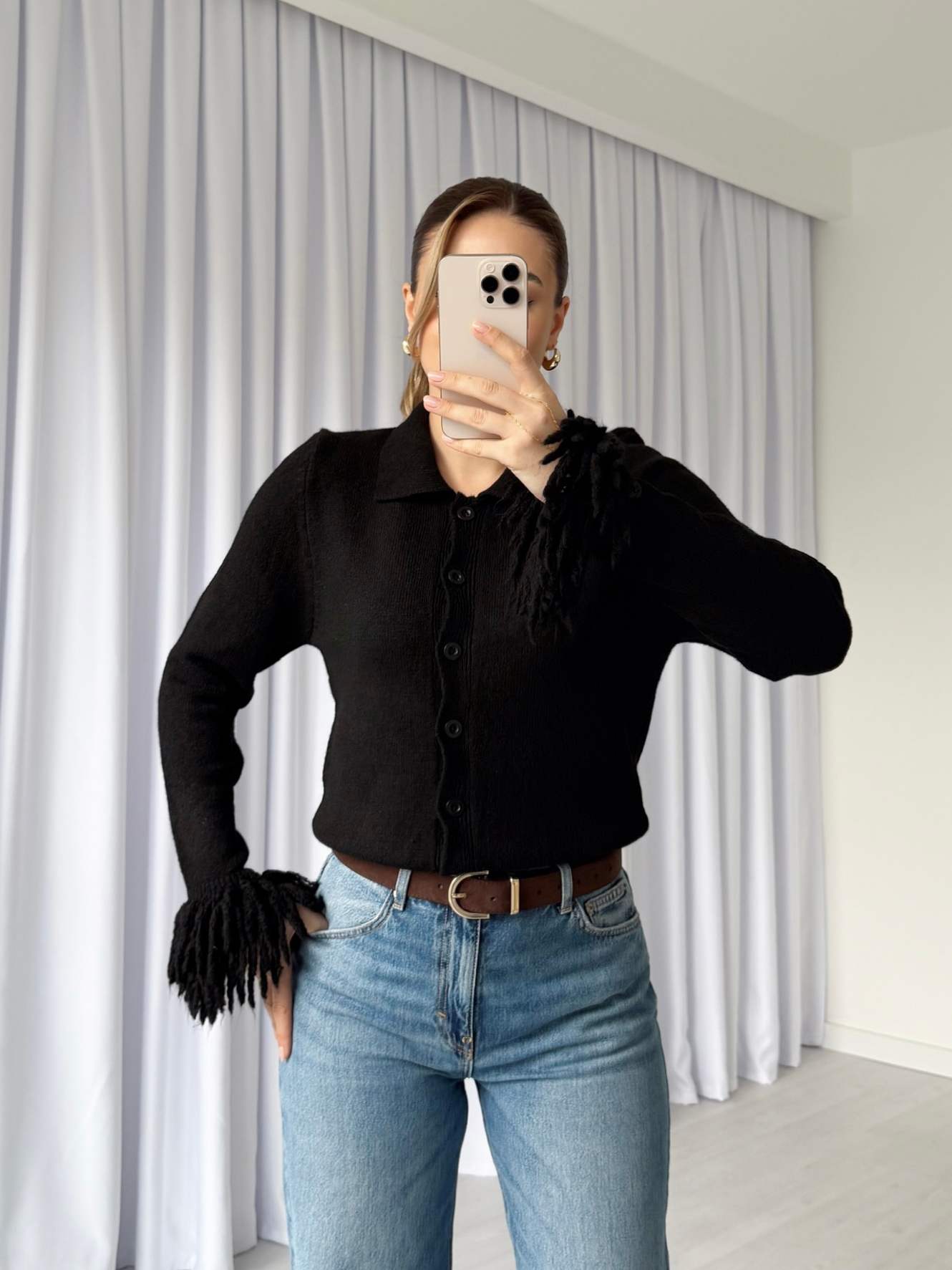 Kolu Püsküllü Düğmeli Kazak - Siyah