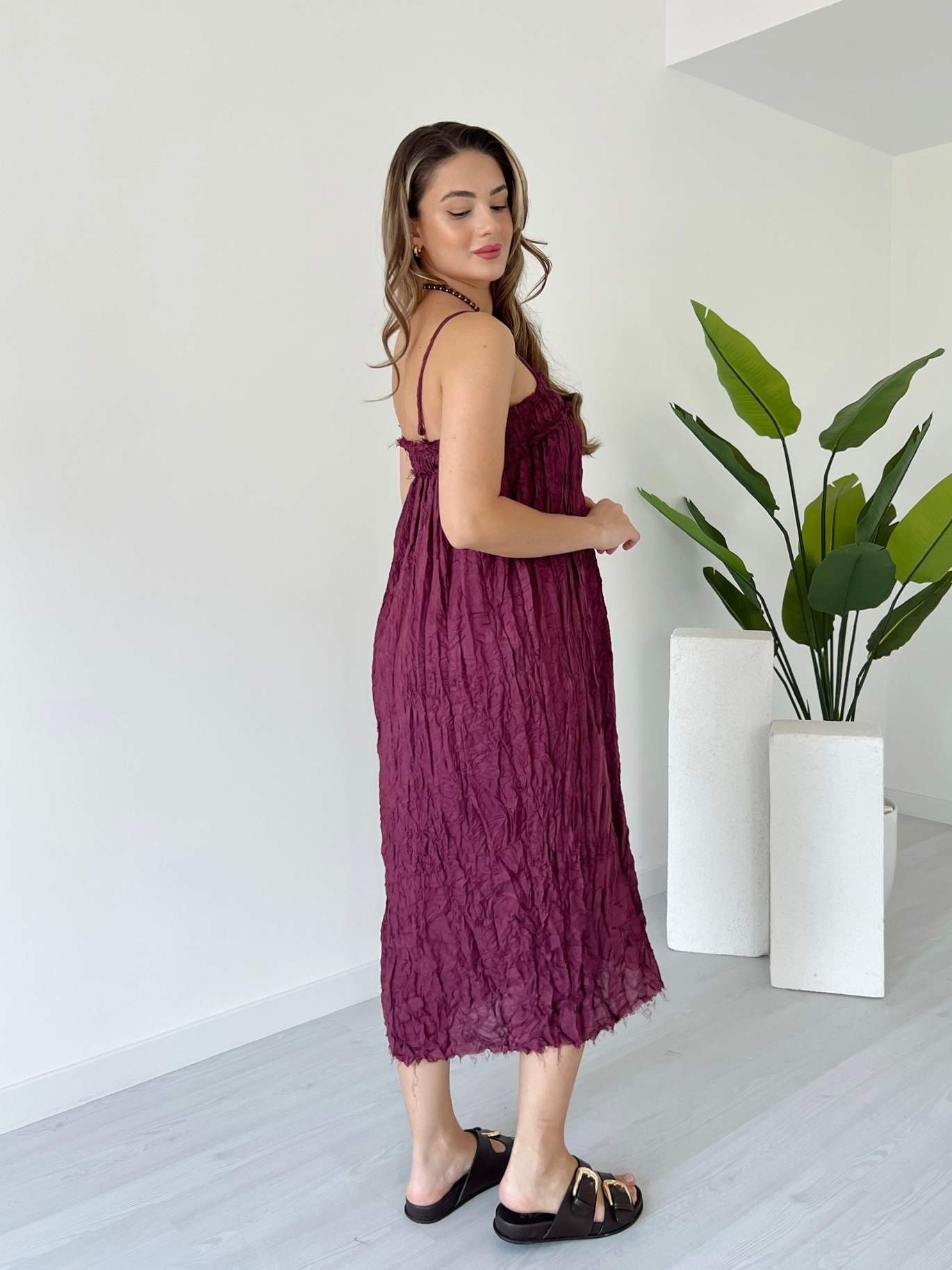 Kırışık Kumaş Askılı Elbise - Bordo