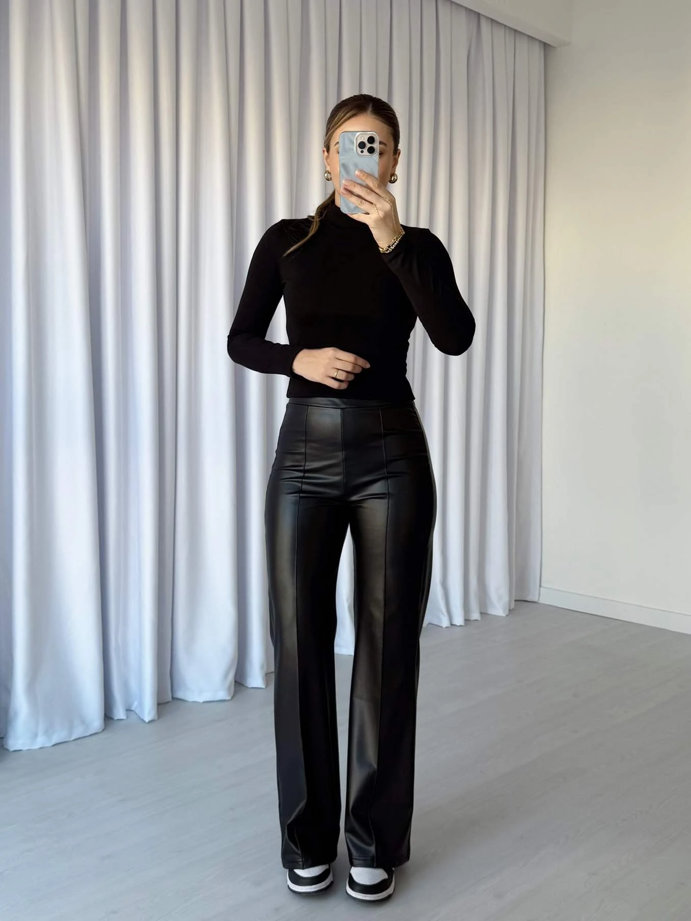 Beli Lastikli Çimalı Deri Pantolon