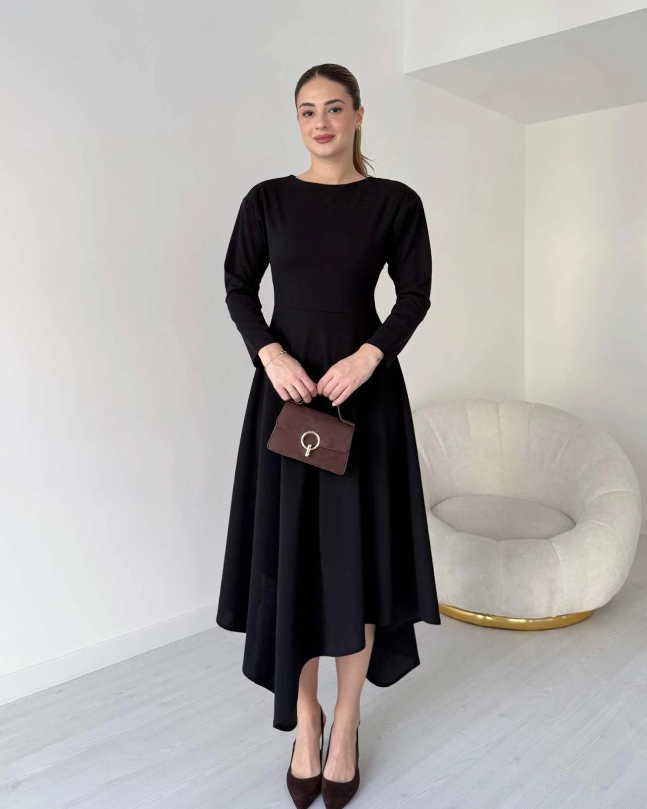 Eteği Asimetrik ROLLAND Elbise