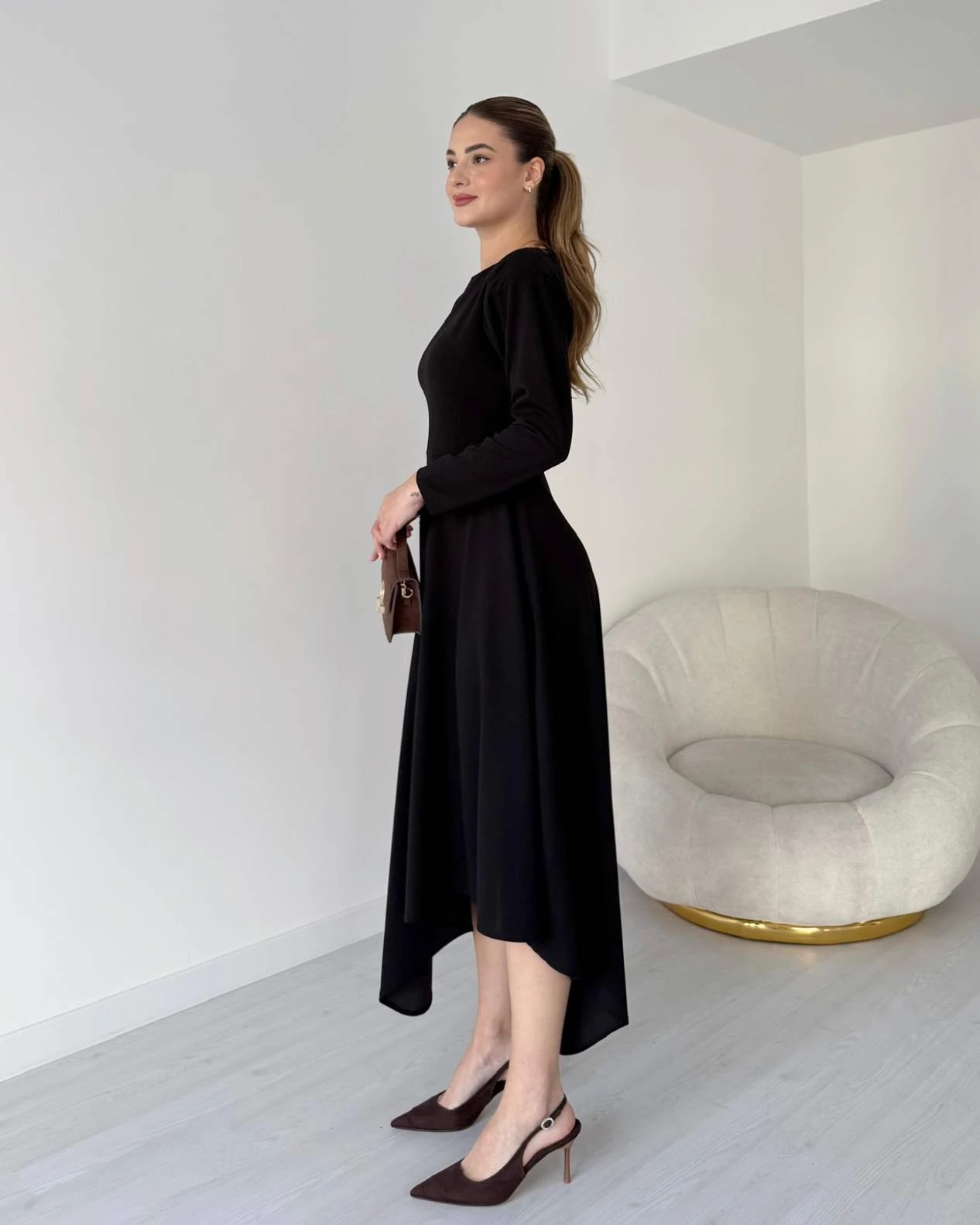 Eteği Asimetrik ROLLAND Elbise