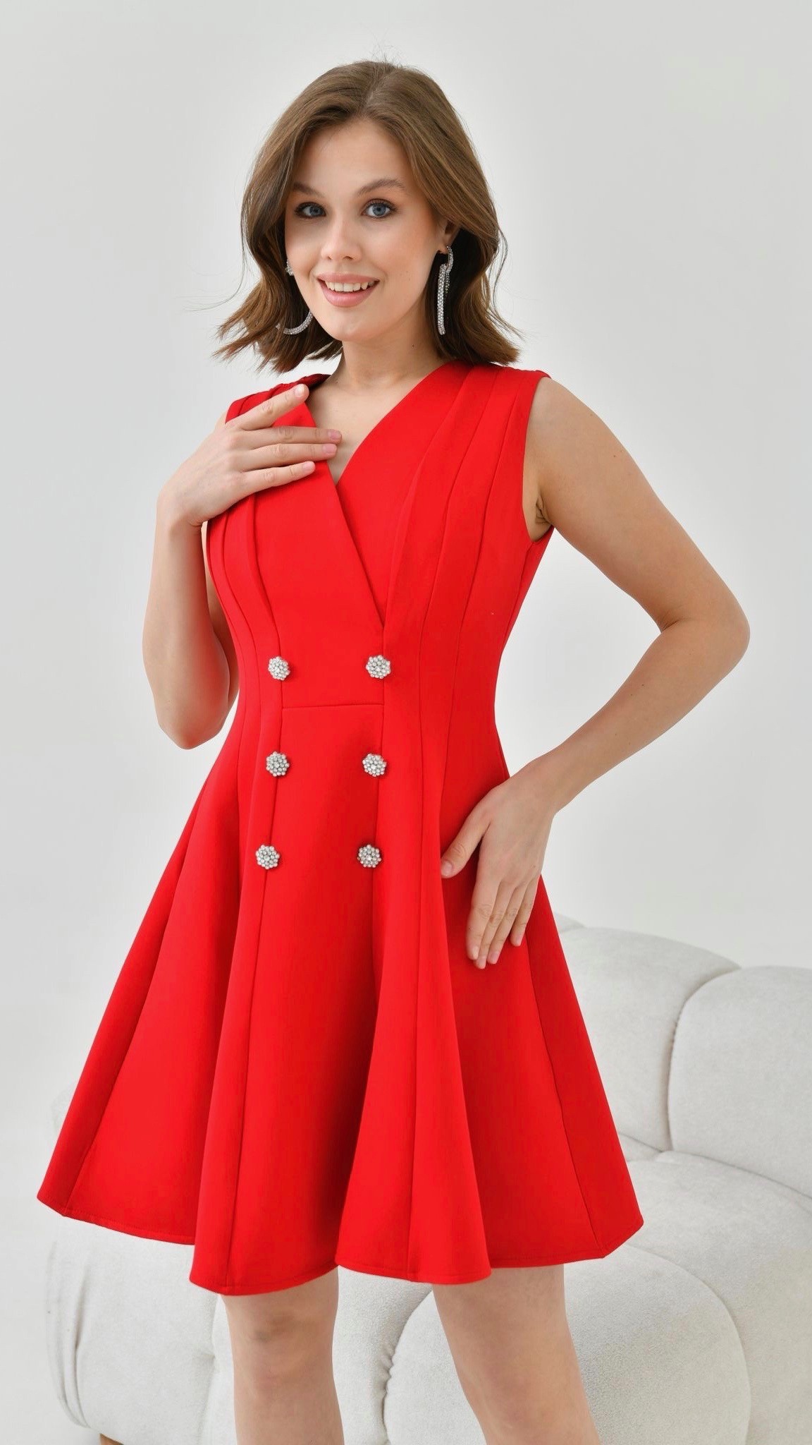 Lulu Taş Düğmeli Elbise - Kırmızı