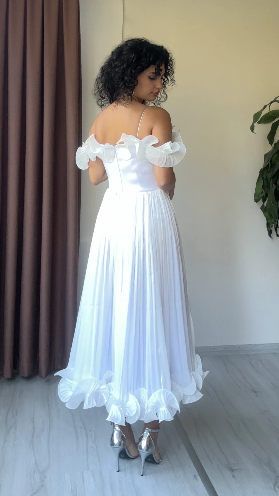 Yeşim Midi Abiye - Beyaz