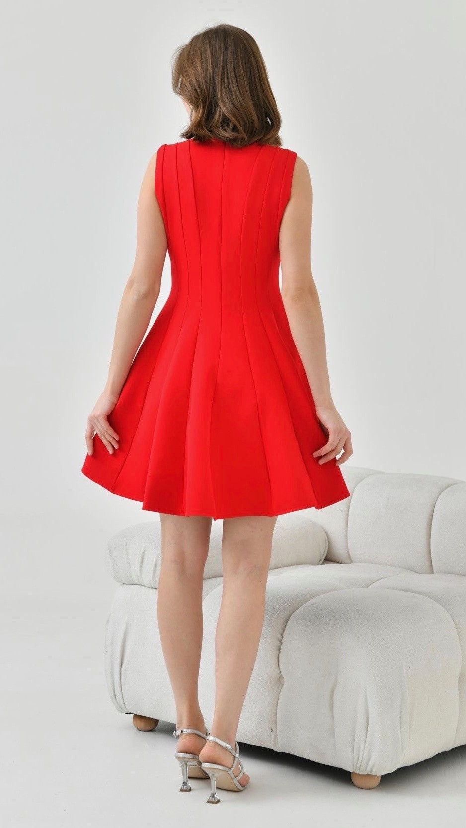 Lulu Taş Düğmeli Elbise - Kırmızı