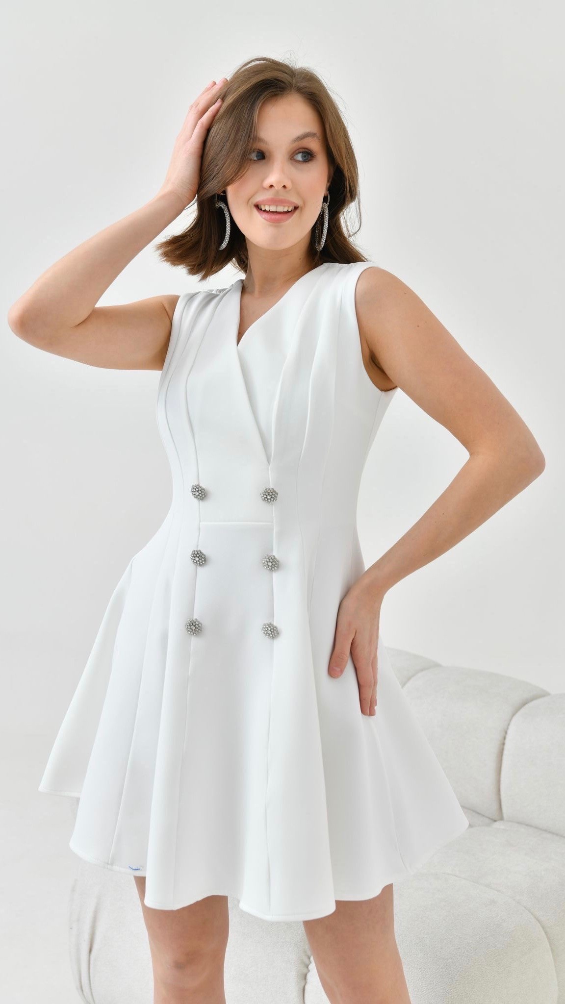 Lulu Taş Düğmeli Elbise - Beyaz