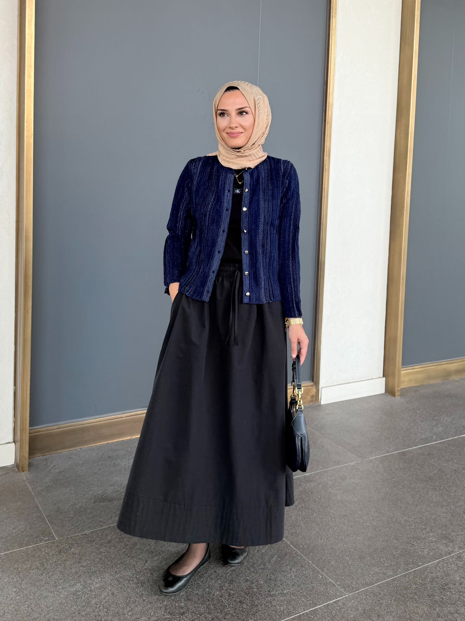 Vera  Hırka