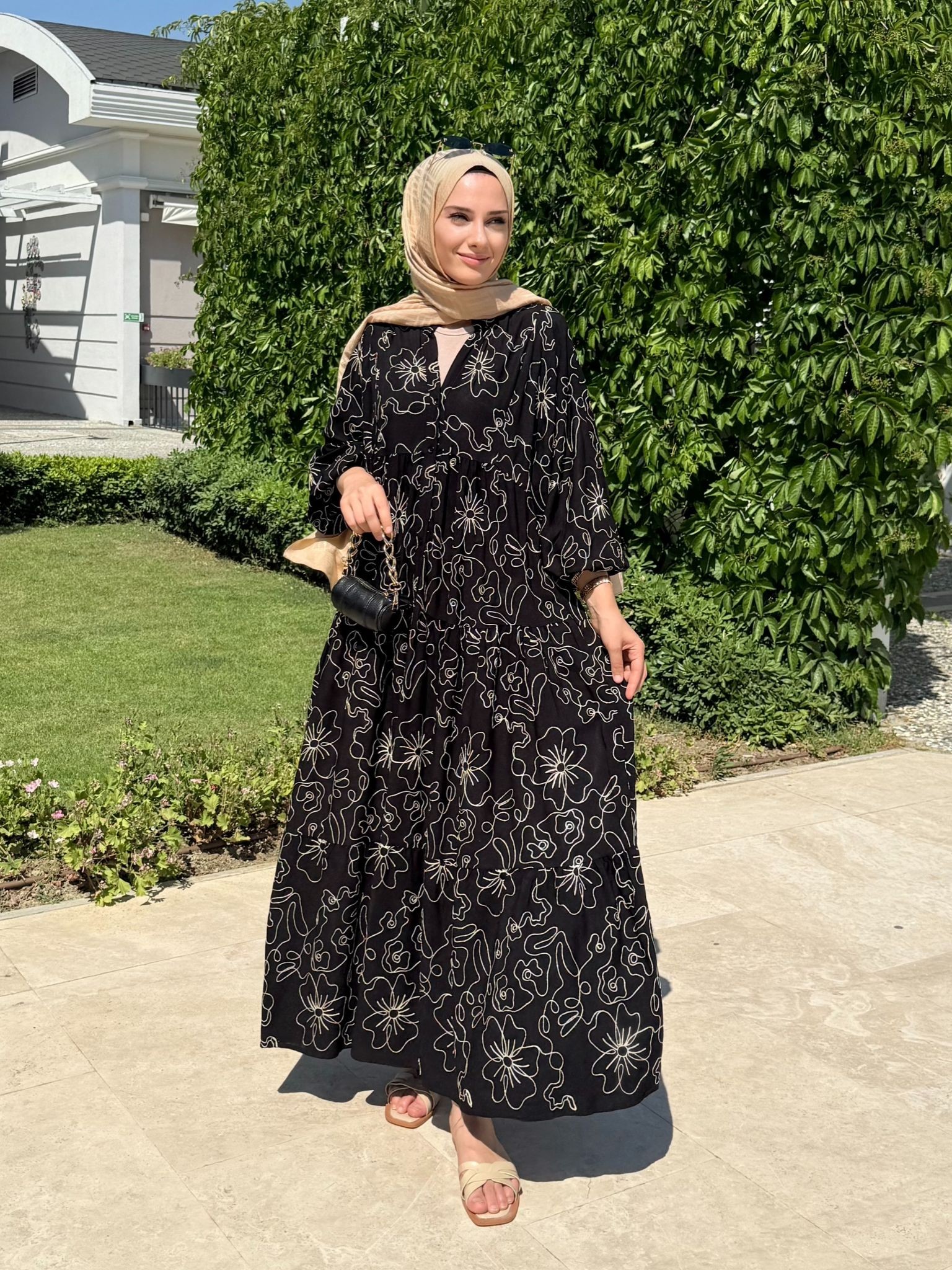 Nakışlı Elbise - Siyah