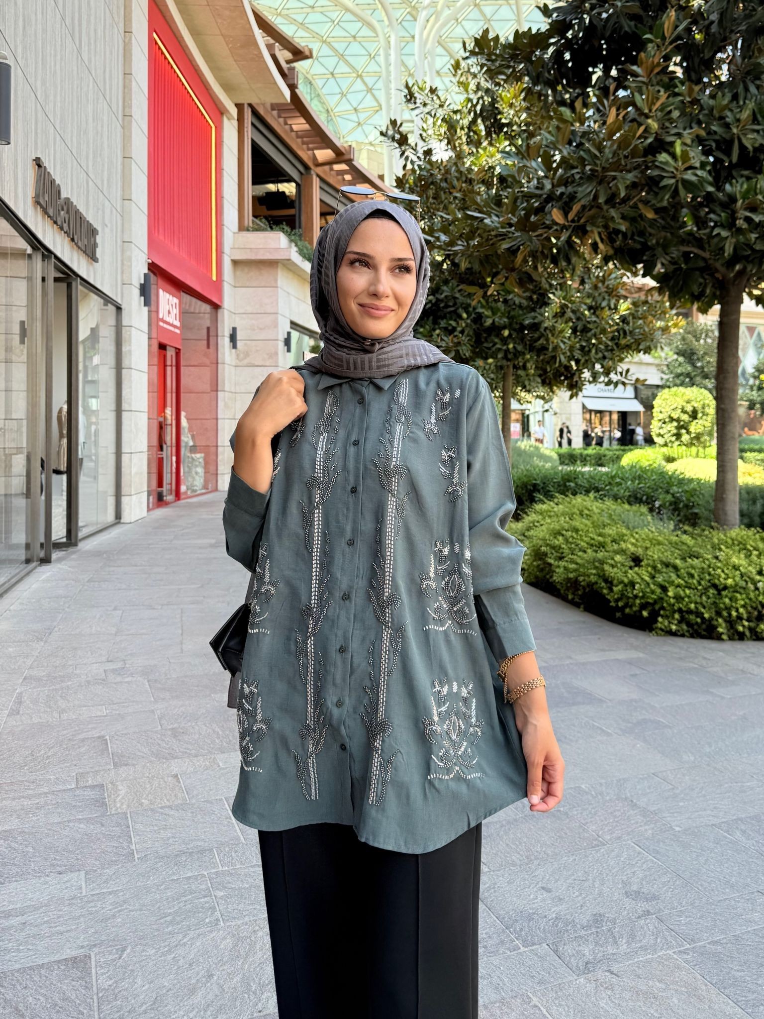 Zeyn El işleme Gömlek - Petrol Mavisi
