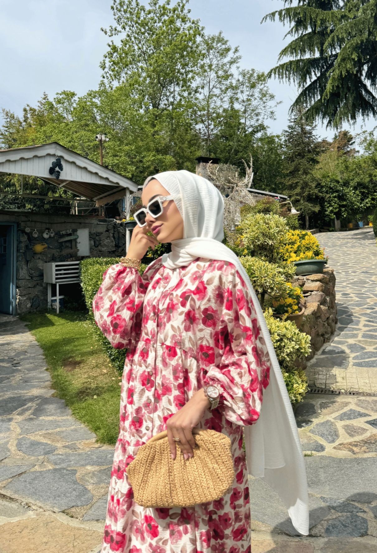 Mina Elbise