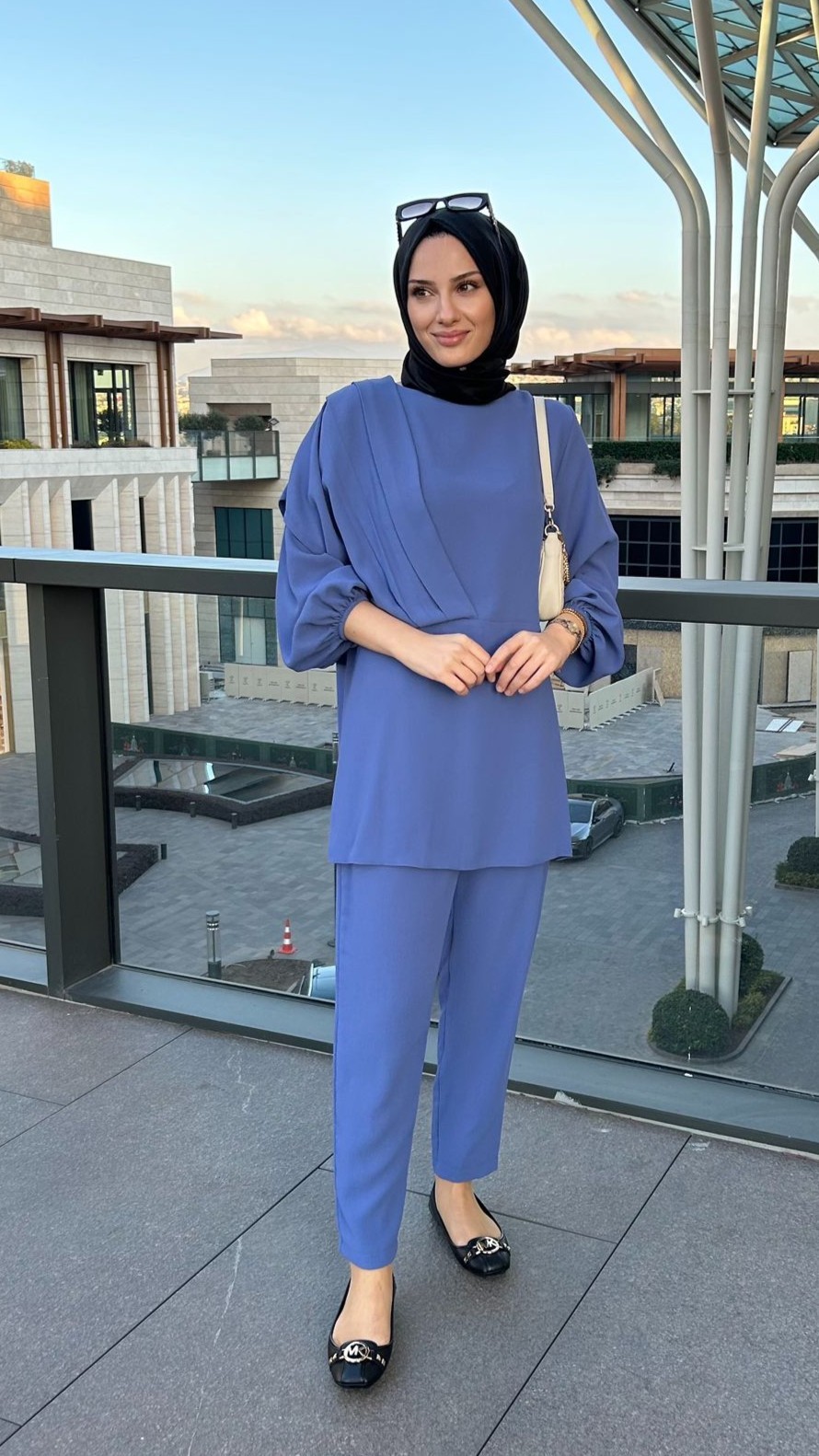 Laura Takım - Mavi