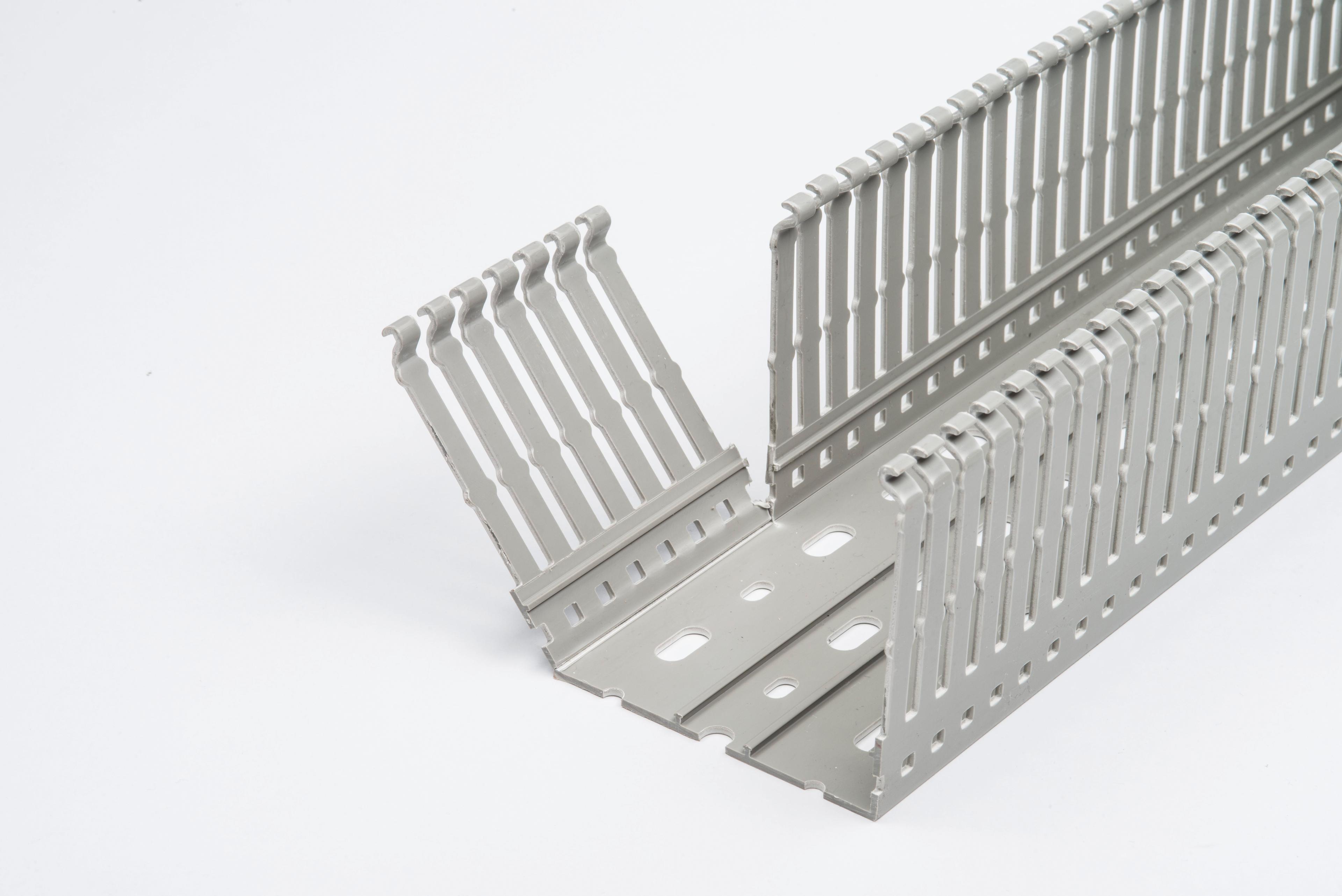 Plastim PVC Delikli Kanal 80x80mm