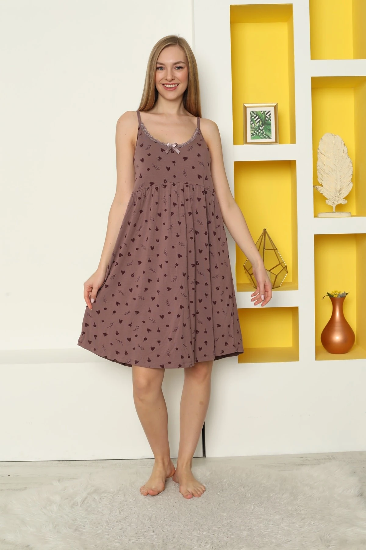 Desenli Dantelli Kurdeleli Askılı Likralı Viskon Gecelik