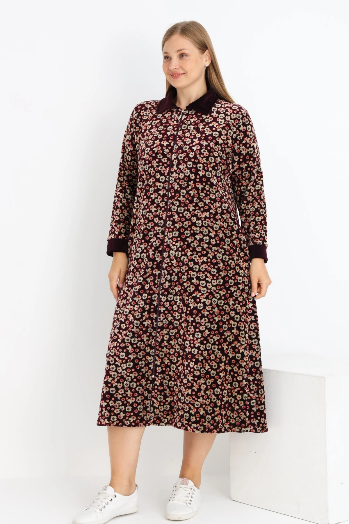 Kadın Büyük Beden Çiçek Desenli Pamuklu Kadife Fermuarlı Cepli Elbise