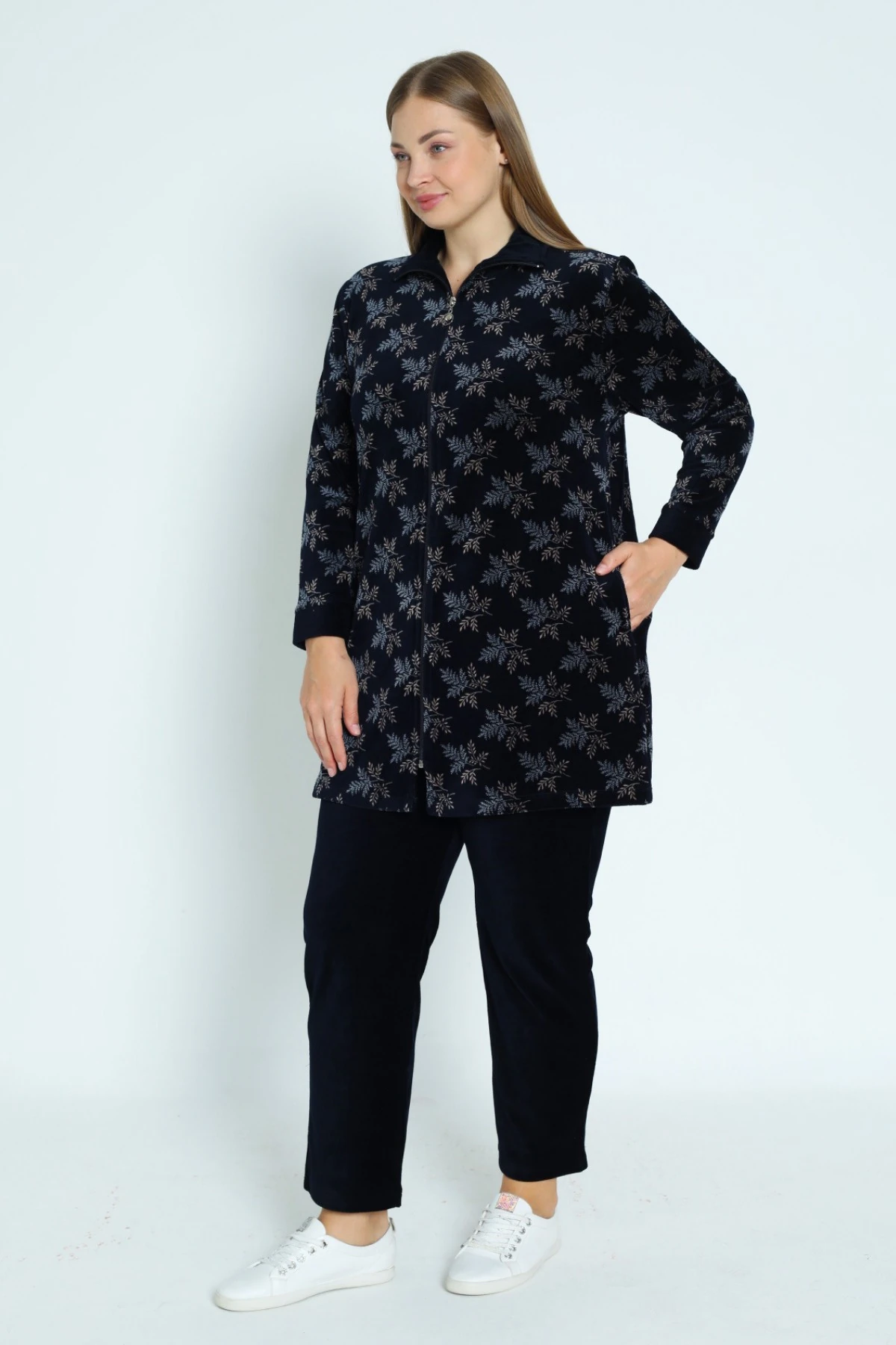 Kadın Büyük Beden Lacivert Yaprak Desenli Fermuarlı Cepli Pamuklu Kadife Alt Üst Takım