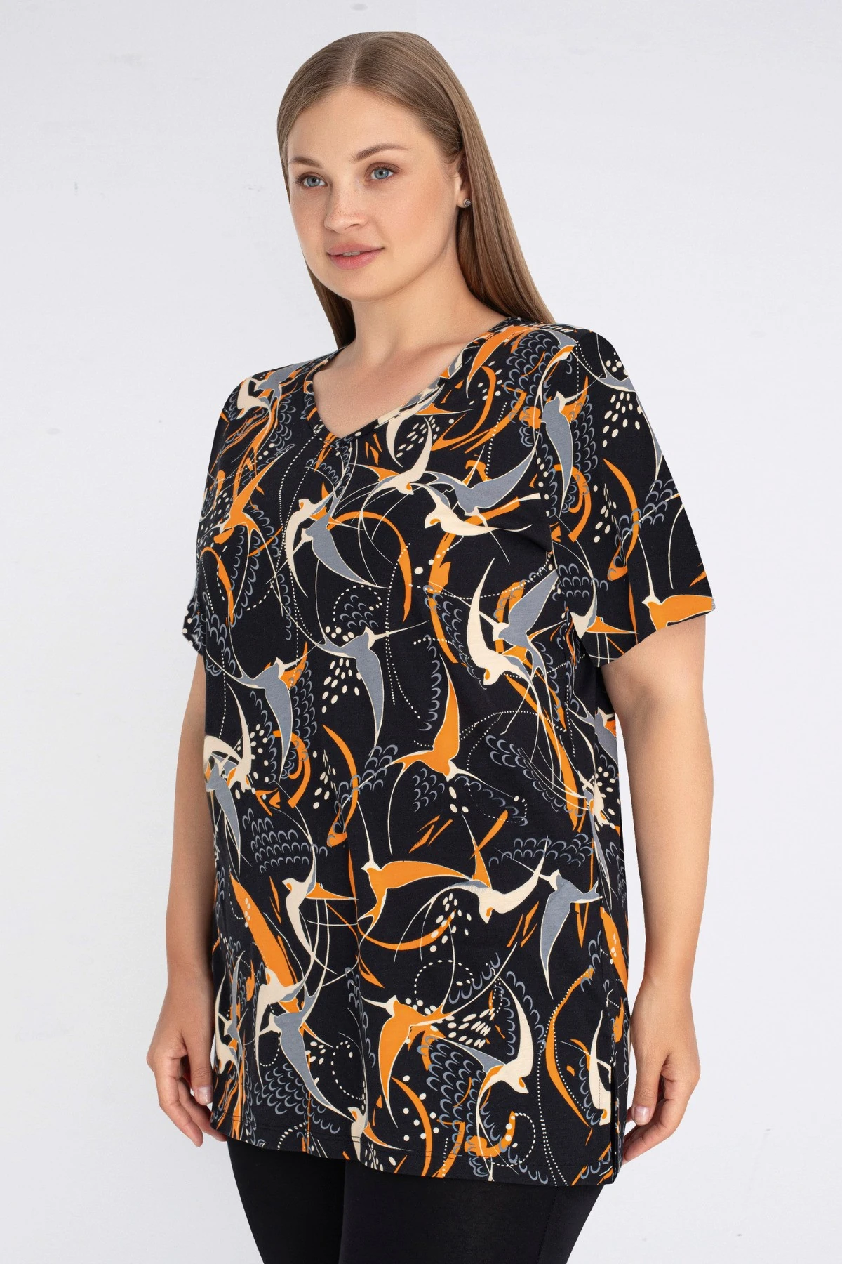 Siyah Desenli Kısa Kollu Pamuklu Kadın Büyük Beden T-Shirt