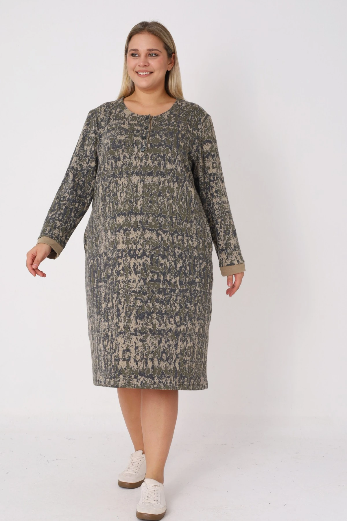 Desenli Düğmeli Cepli Biye Detaylı Jakarlı Kumaş Kadın Büyük Beden Elbise