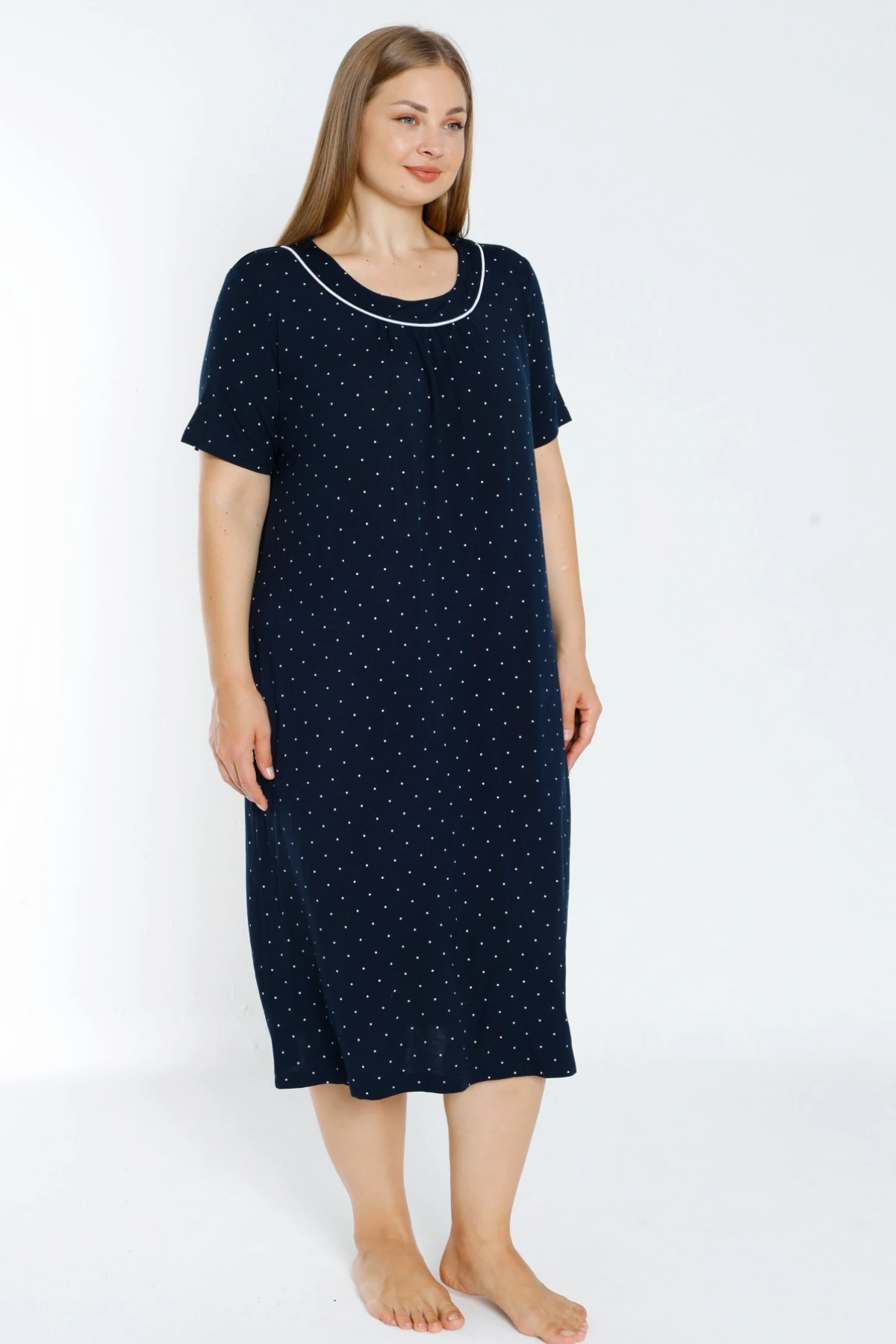 Lacivert Puantiyeli Biyeli Kısa Kollu Esnek Viskon Büyük Beden Gecelik