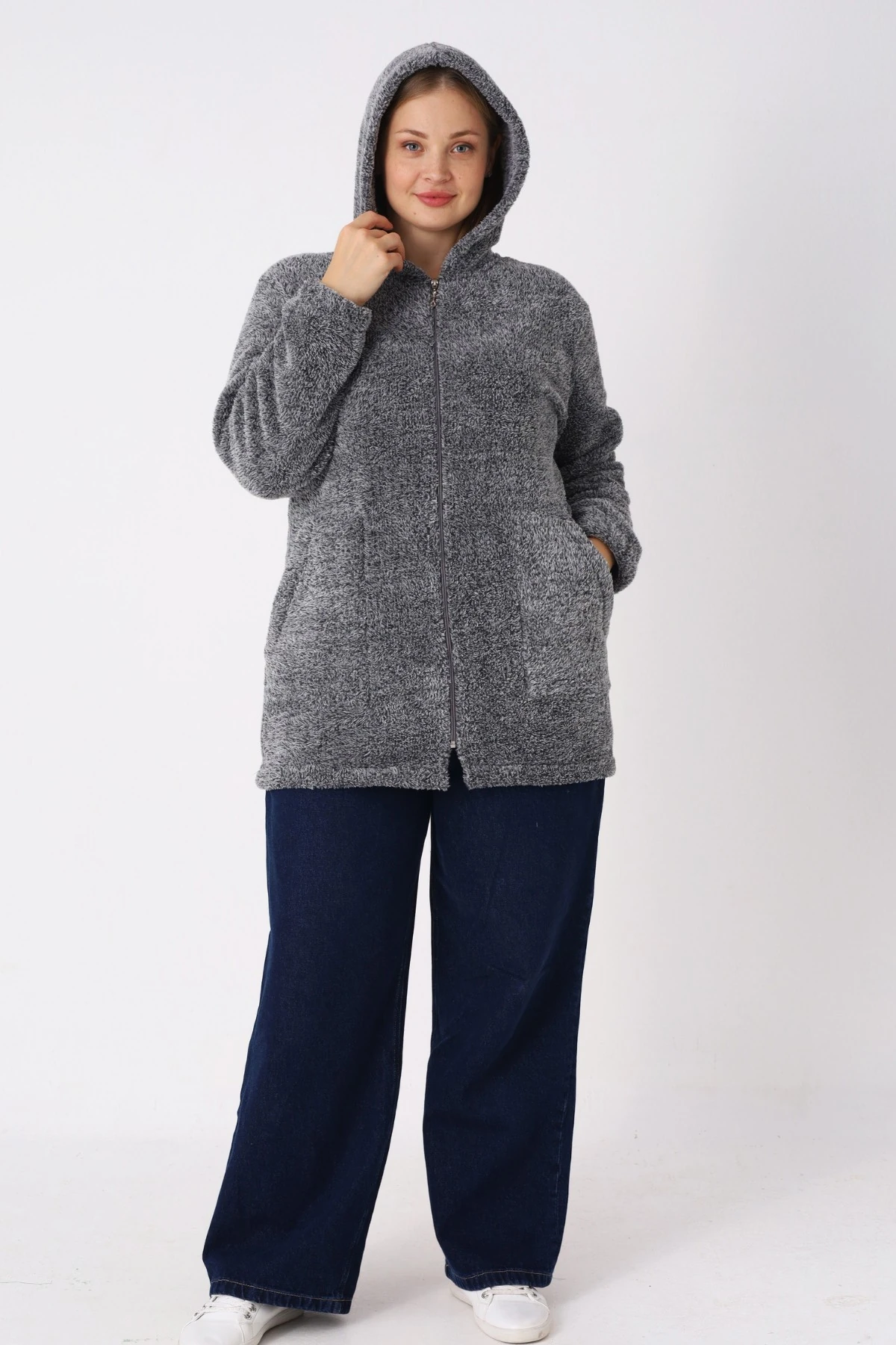 Kadın Büyük Beden Kapüşonlu Fermuarlı Cepli Soft Peluş Sweatshirt