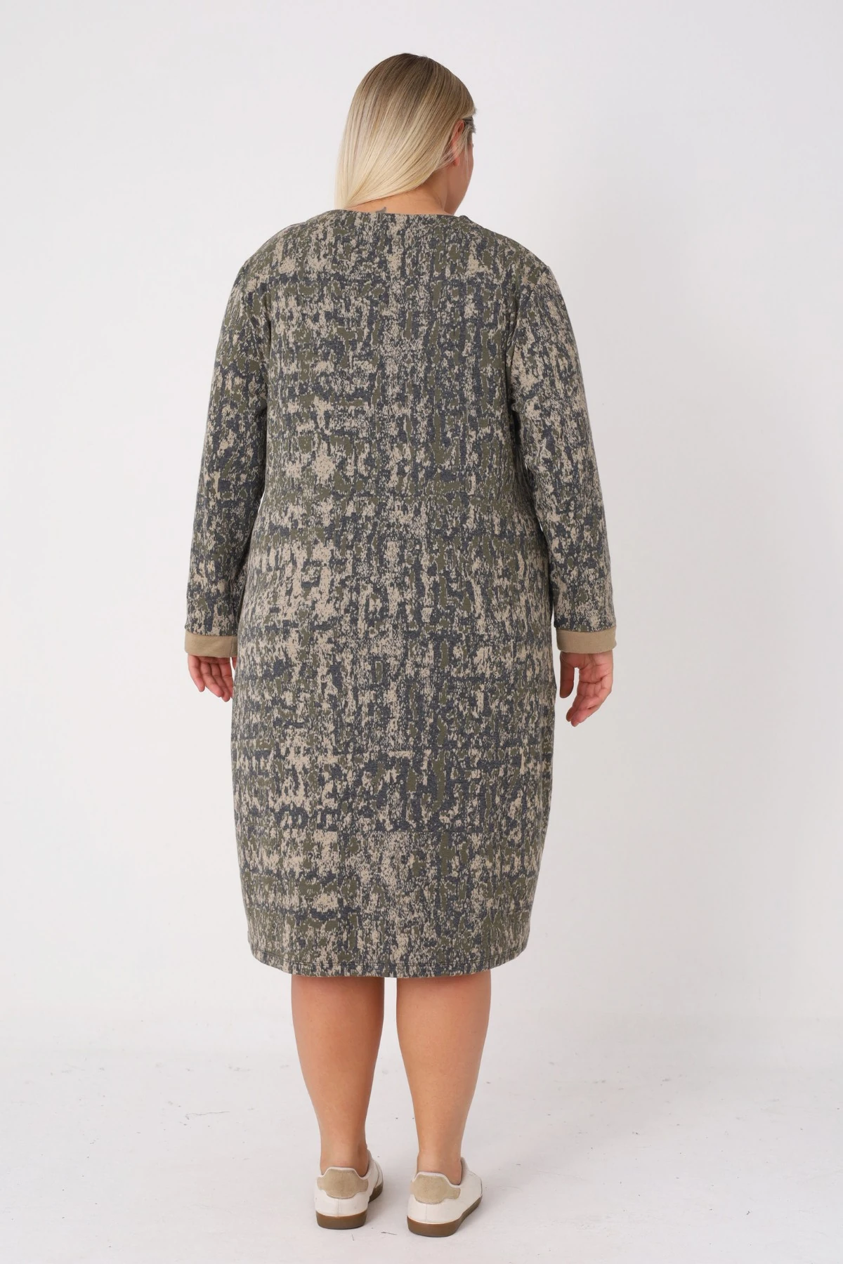 Desenli Düğmeli Cepli Biye Detaylı Jakarlı Kumaş Kadın Büyük Beden Elbise