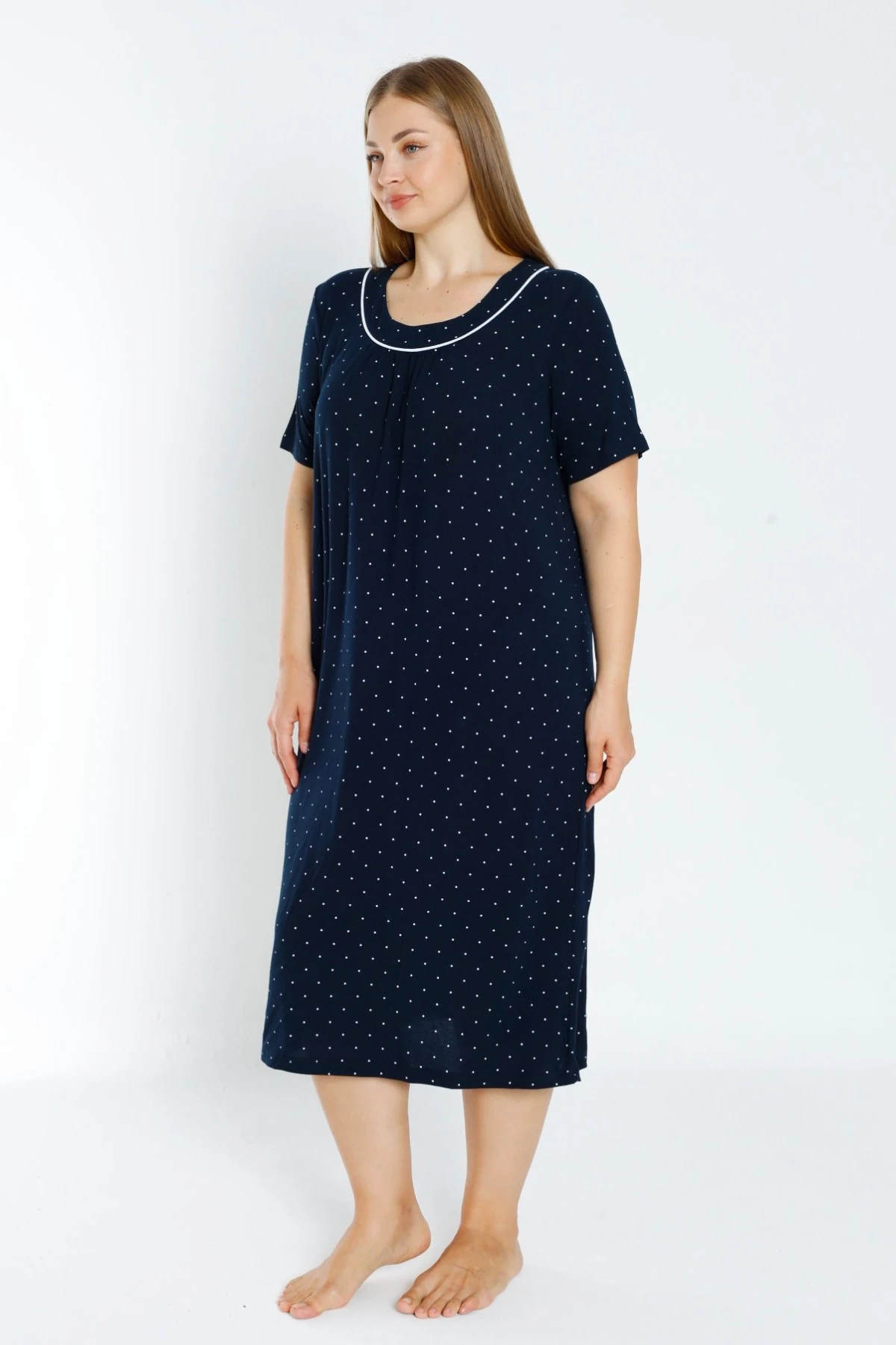 Lacivert Puantiyeli Biyeli Kısa Kollu Esnek Viskon Büyük Beden Gecelik
