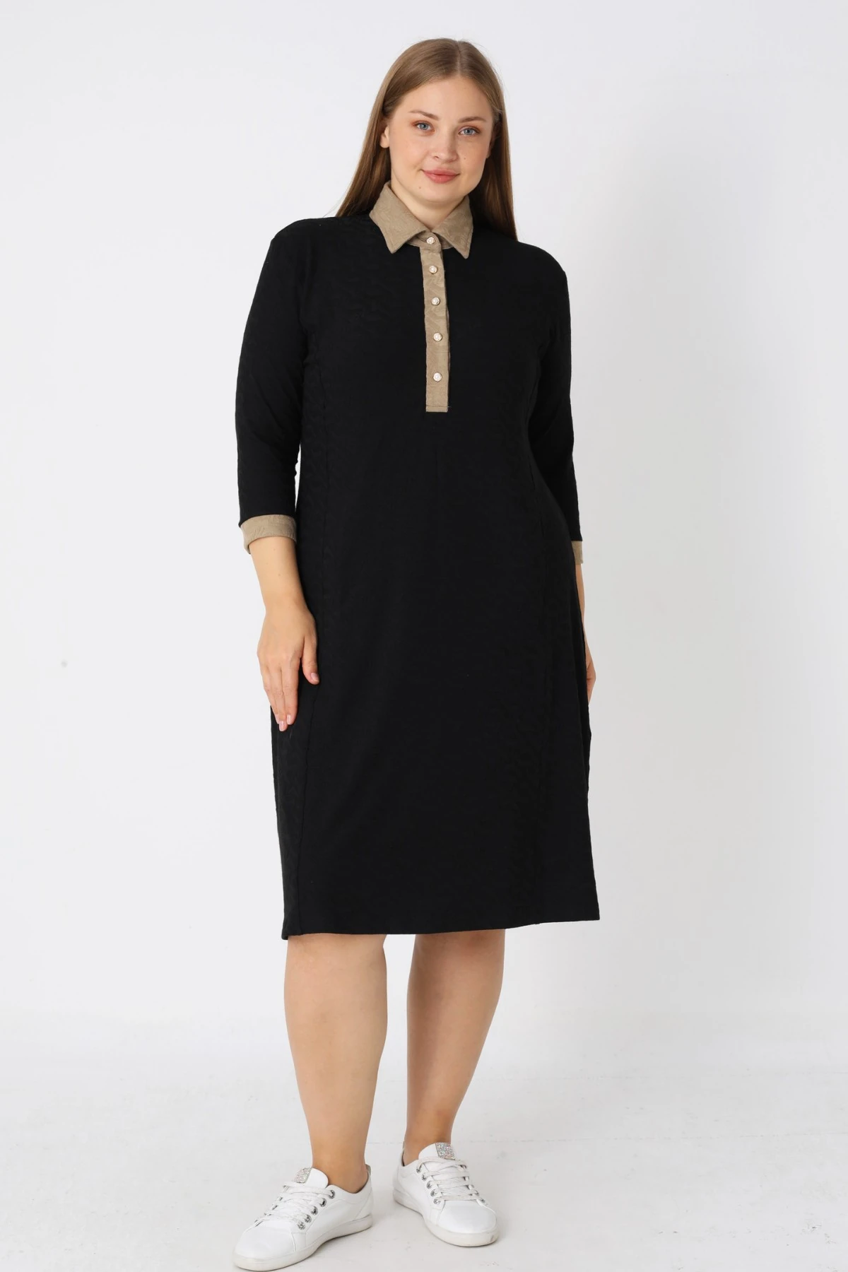 Siyah Desenli Truvakar Kollu Düğmeli Jakarlı Kumaş Kadın Büyük Beden Elbise