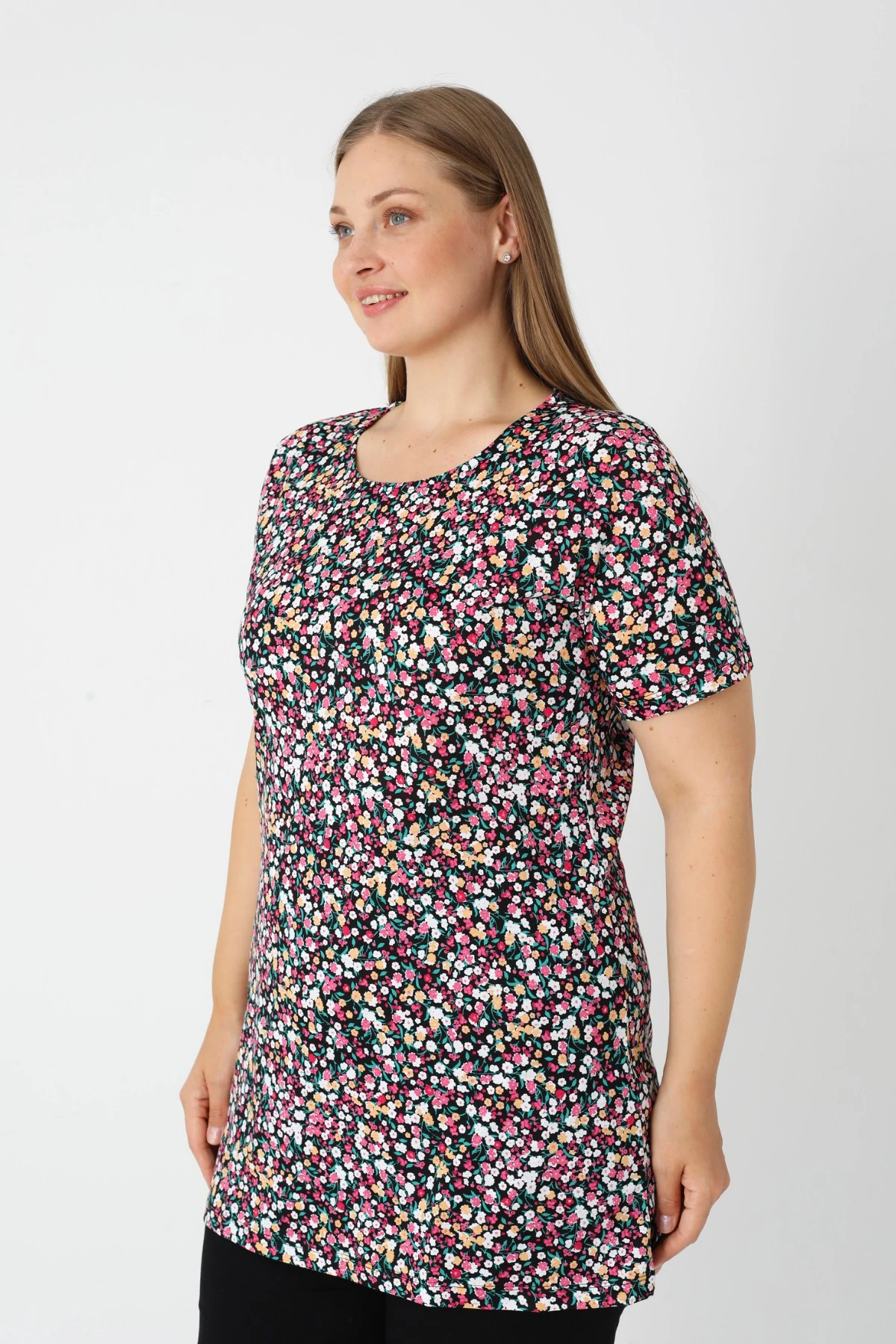 Haki Desenli Kısa Kollu Kadın Büyük Beden Pamuklu T-shirt